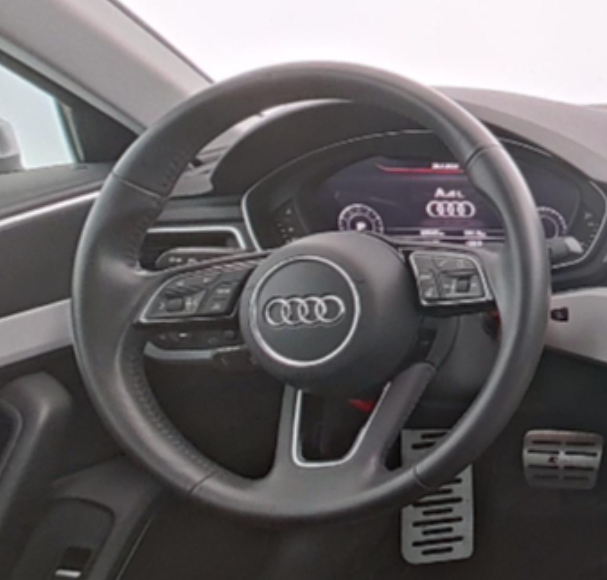 Audi A4L 2017 — фото 10