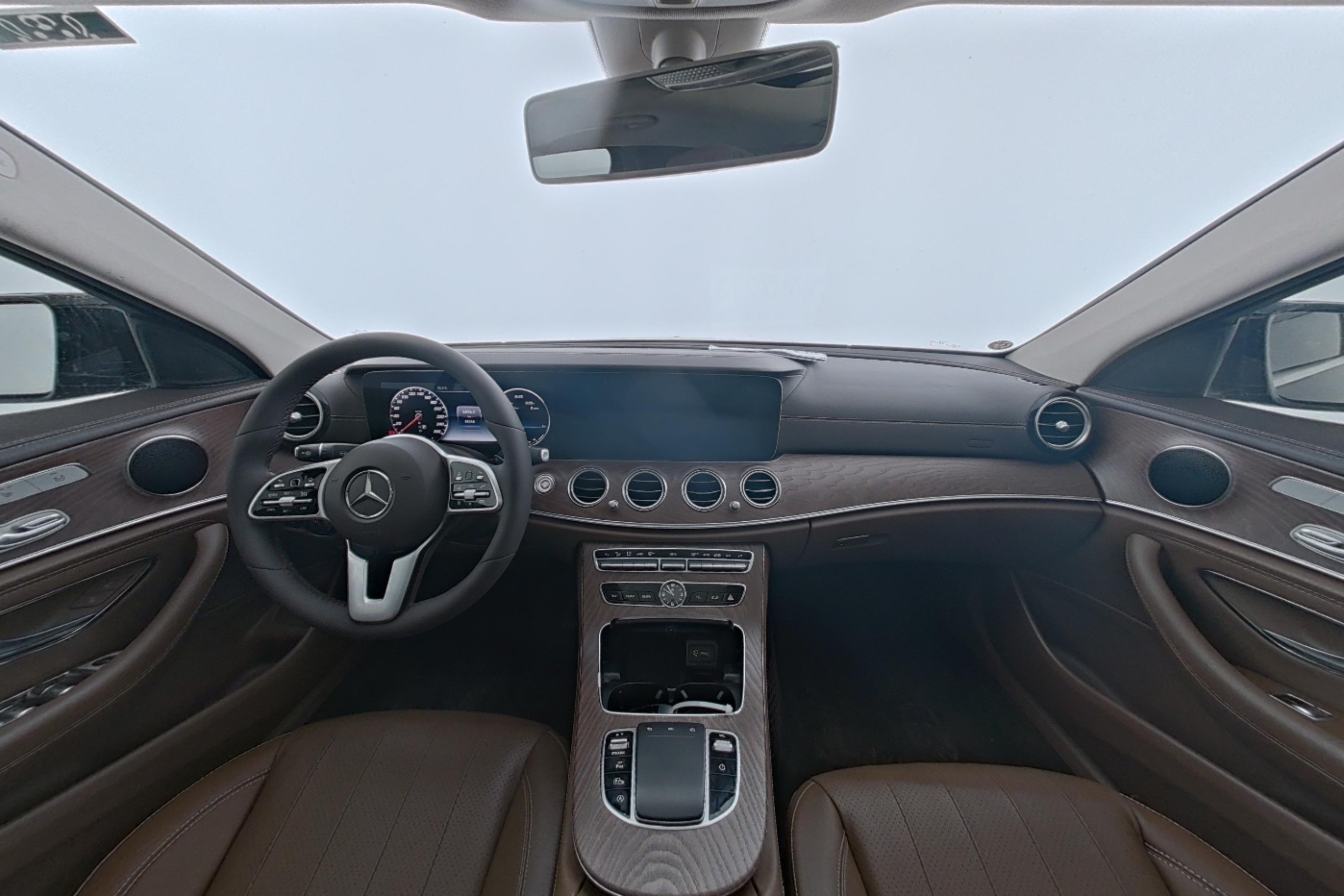 Mercedes Benz E-Class 2019 — фото 9