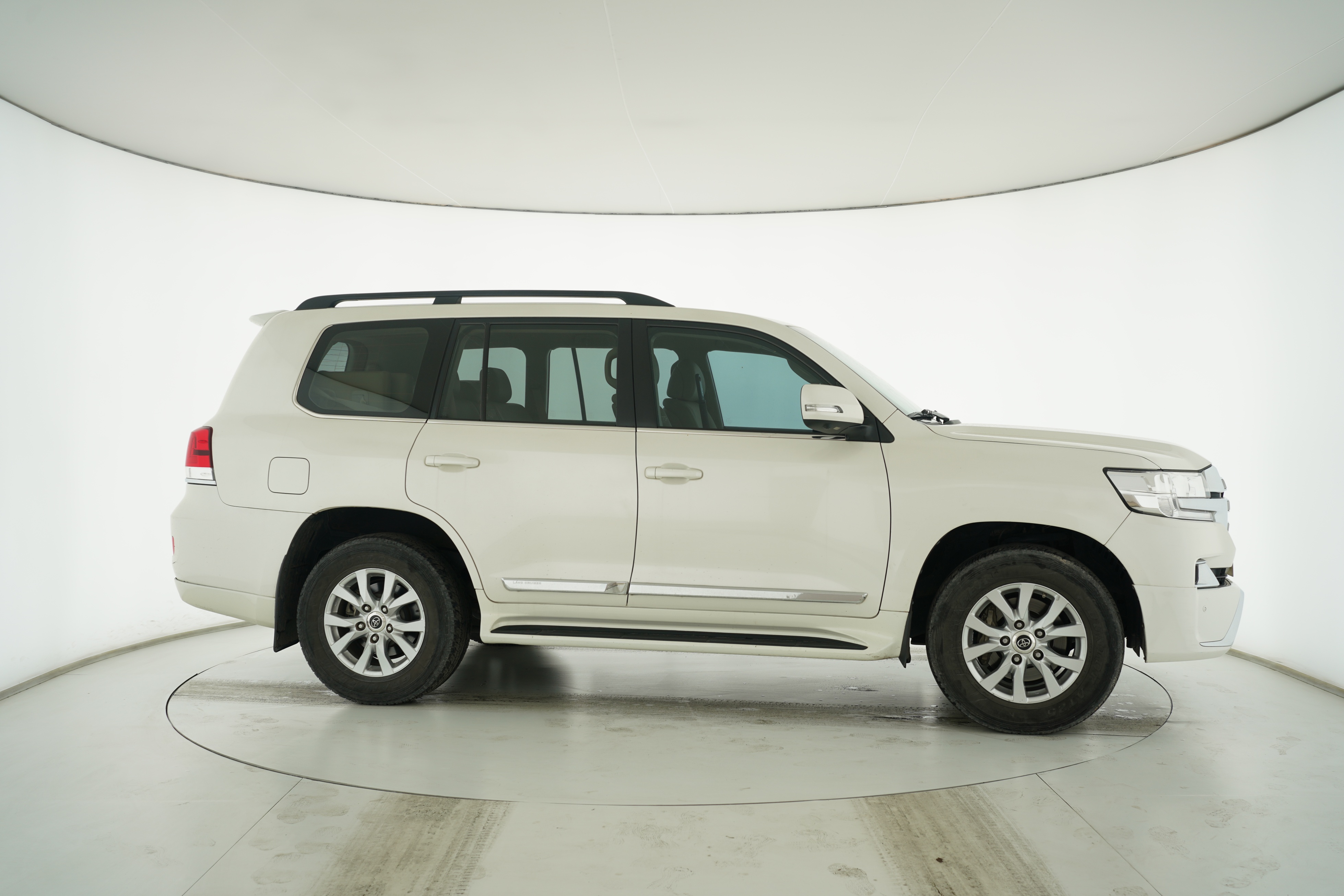 Toyota Land Cruiser (Imported) 2017 — фото 8