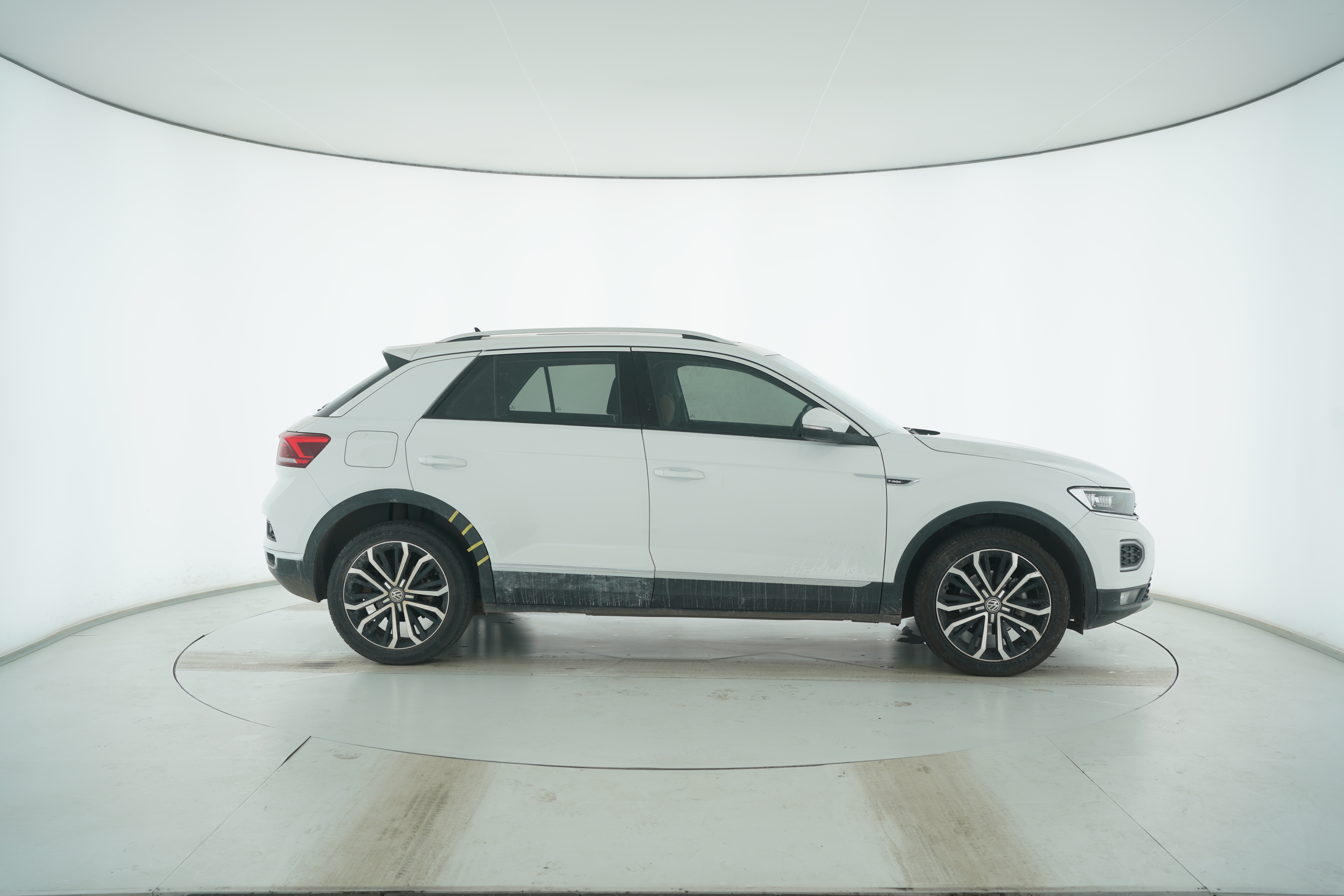 Volkswagen T-ROC 2019 — фото 8