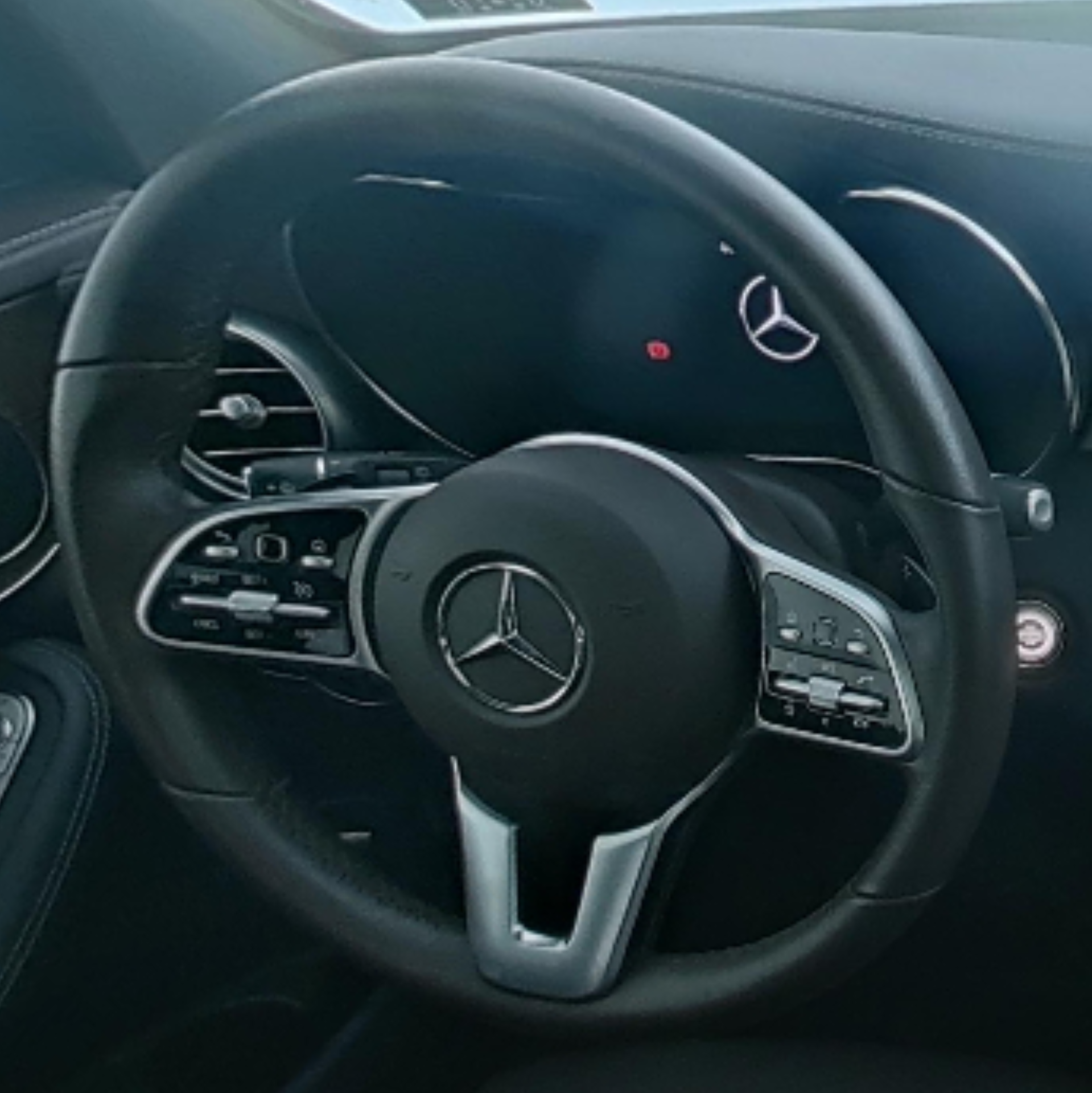 Mercedes Benz GLC 2022 — фото 10