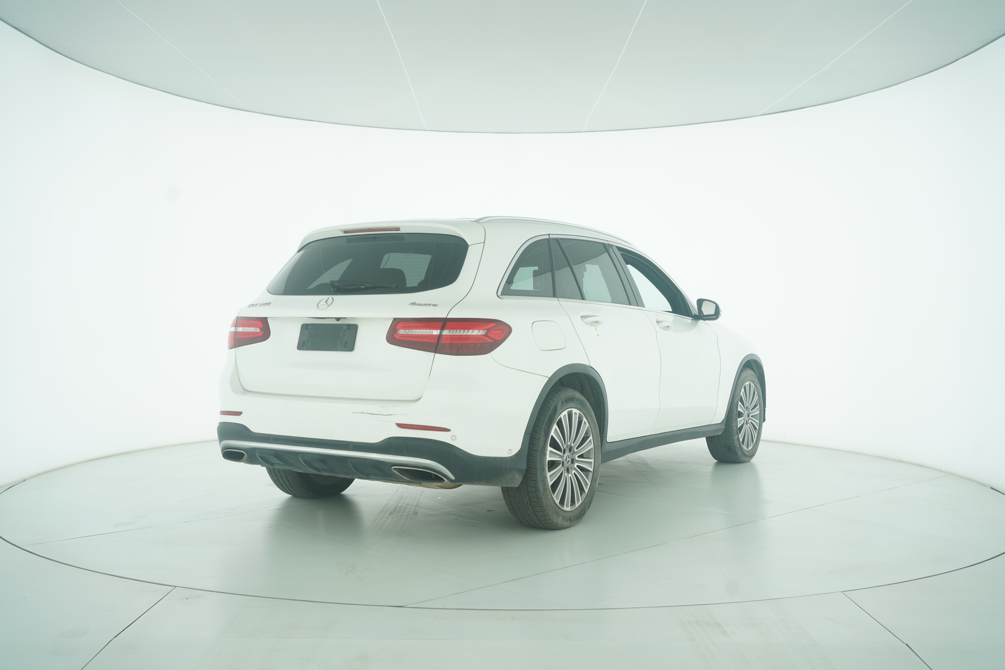 Mercedes Benz GLC 2017 — фото 4