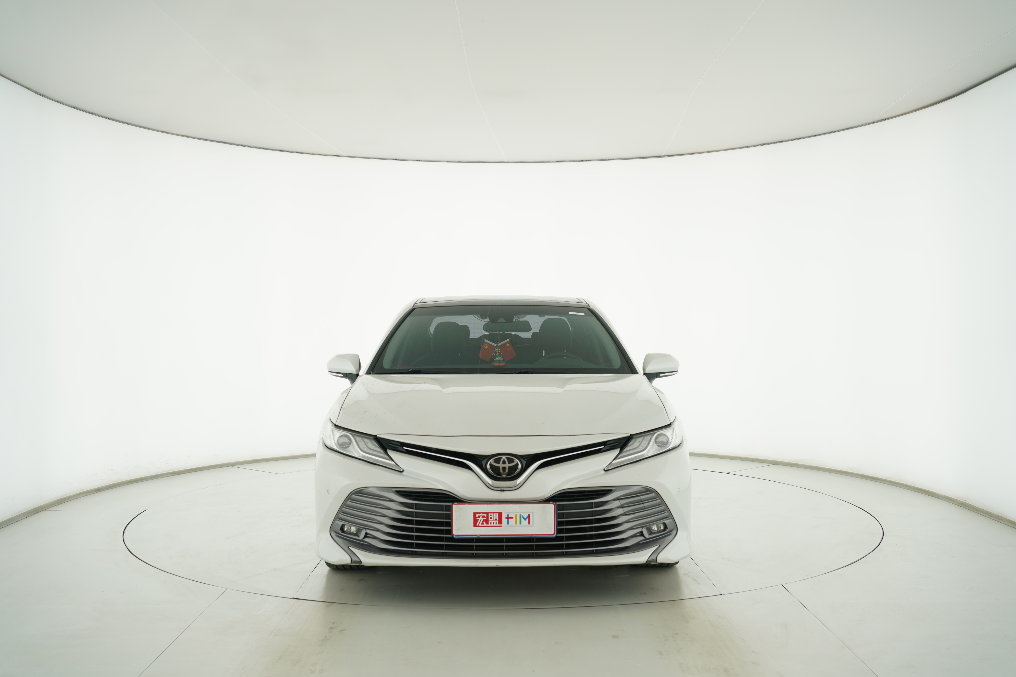 Toyota Camry 2019 — фото 5