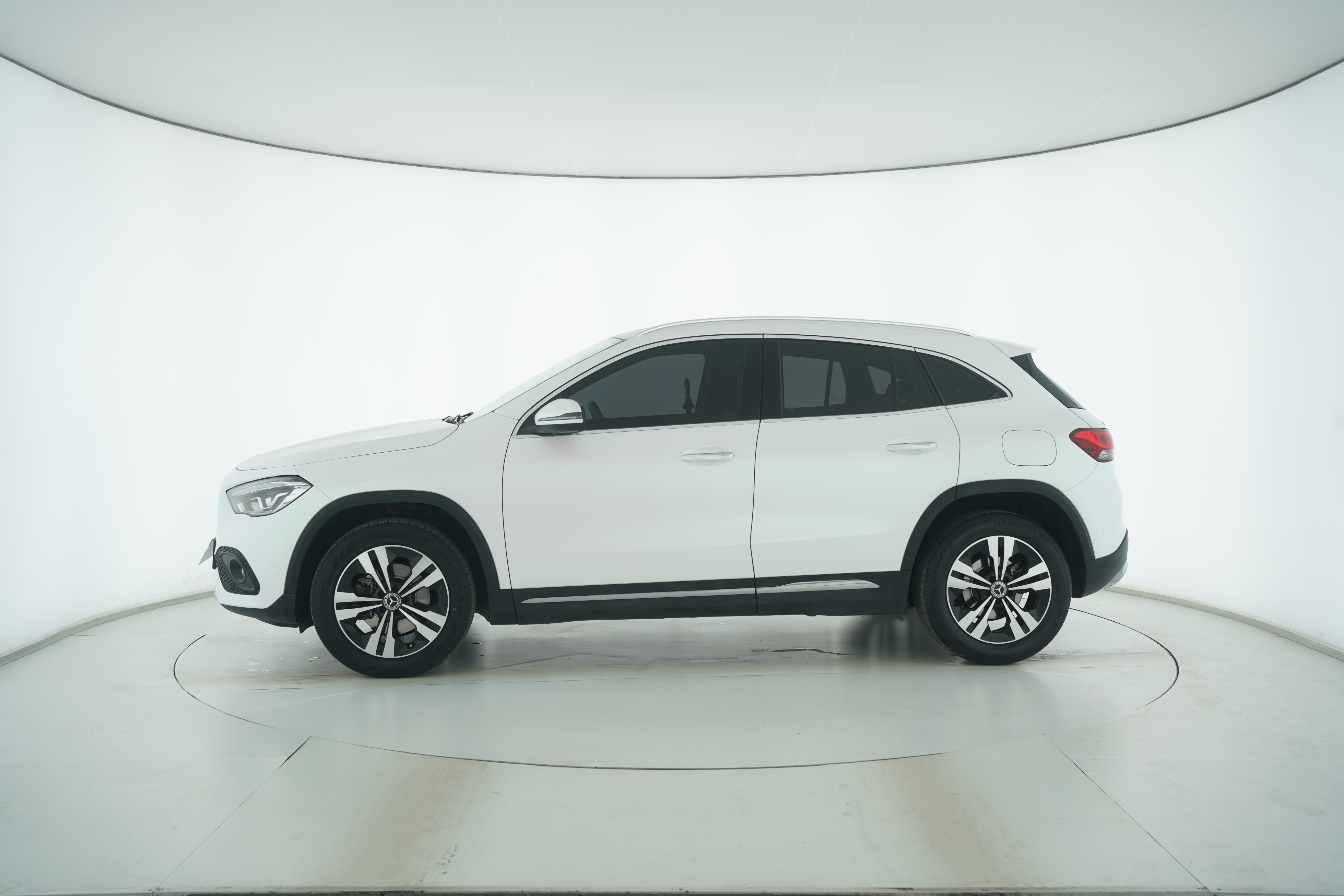 Mercedes Benz GLA 2020 — фото 7