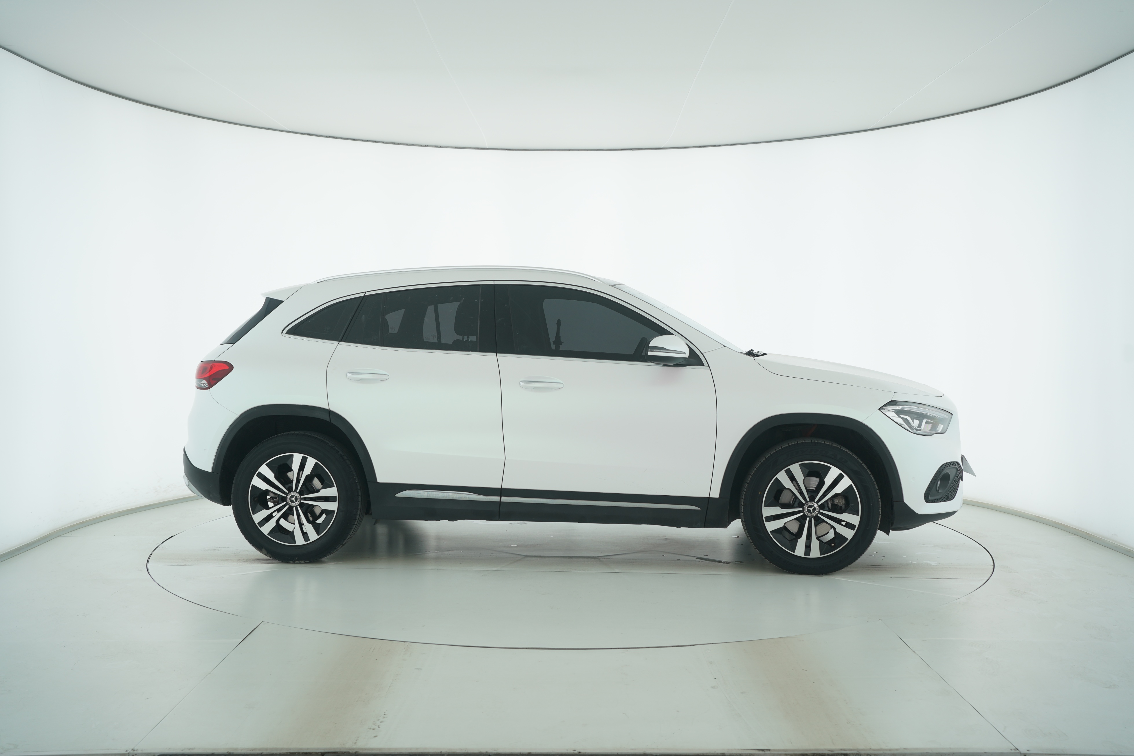 Mercedes Benz GLA 2020 — фото 8