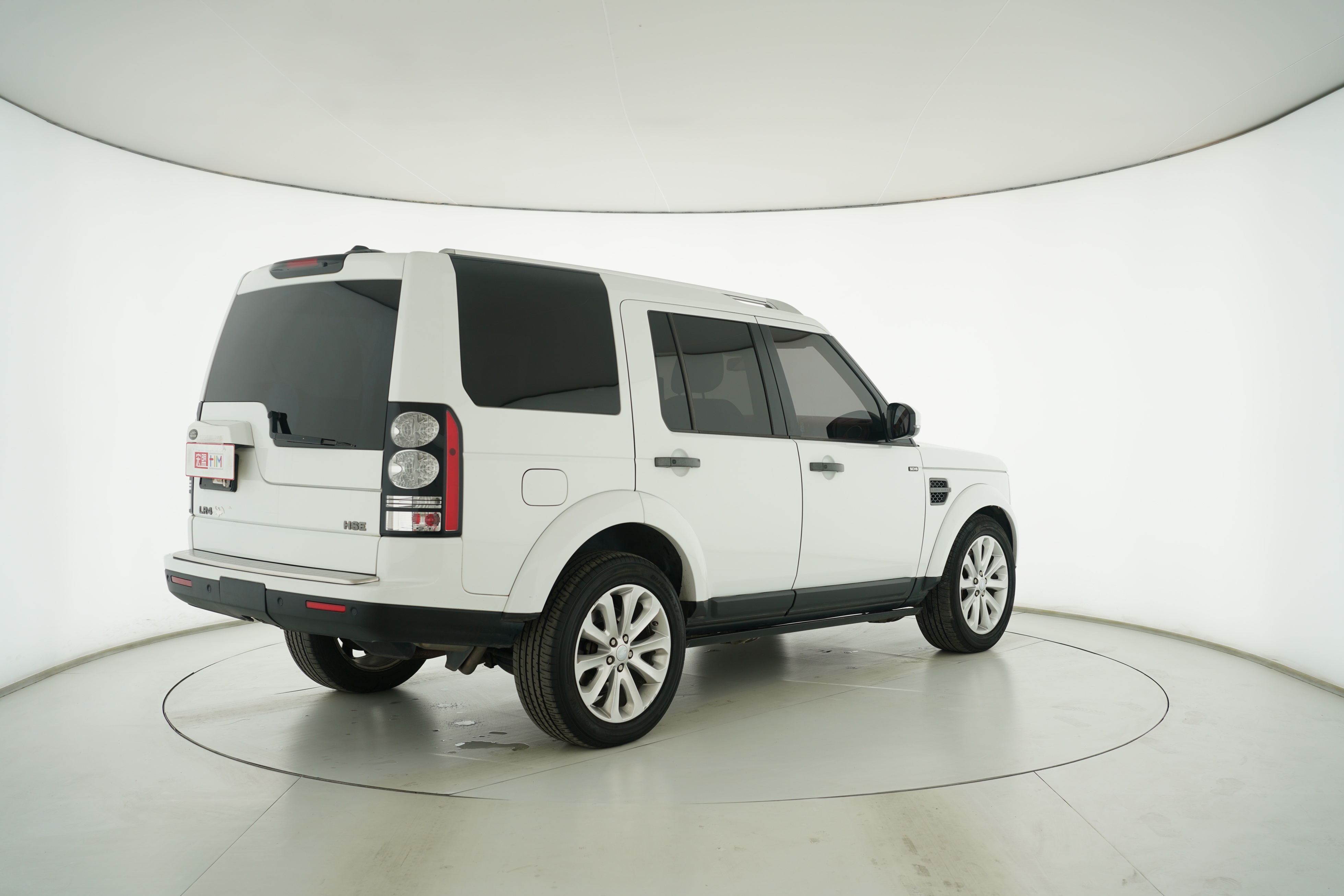 Land Rover Discovery 2015 — фото 4