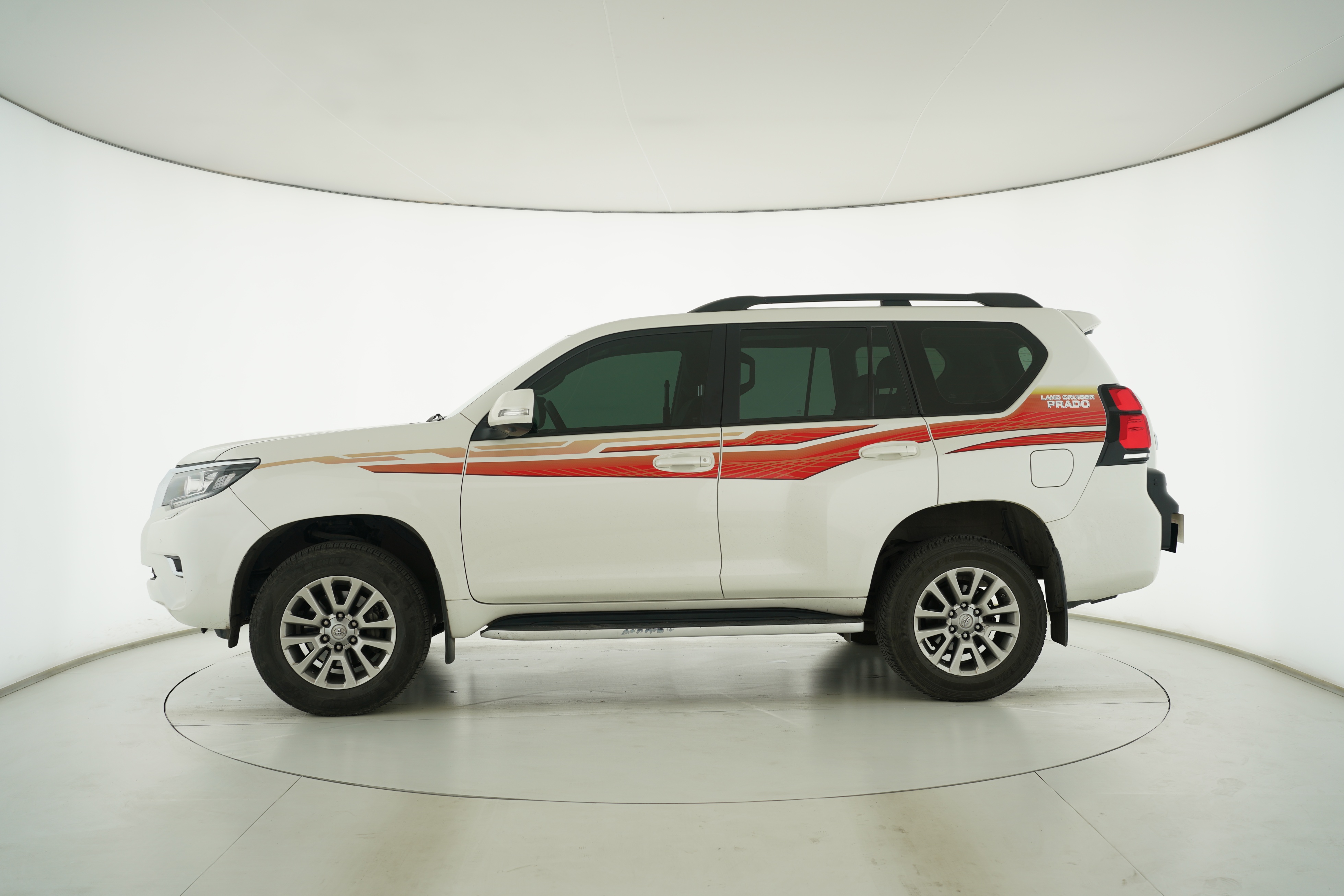 Toyota Prado 2019 — фото 7