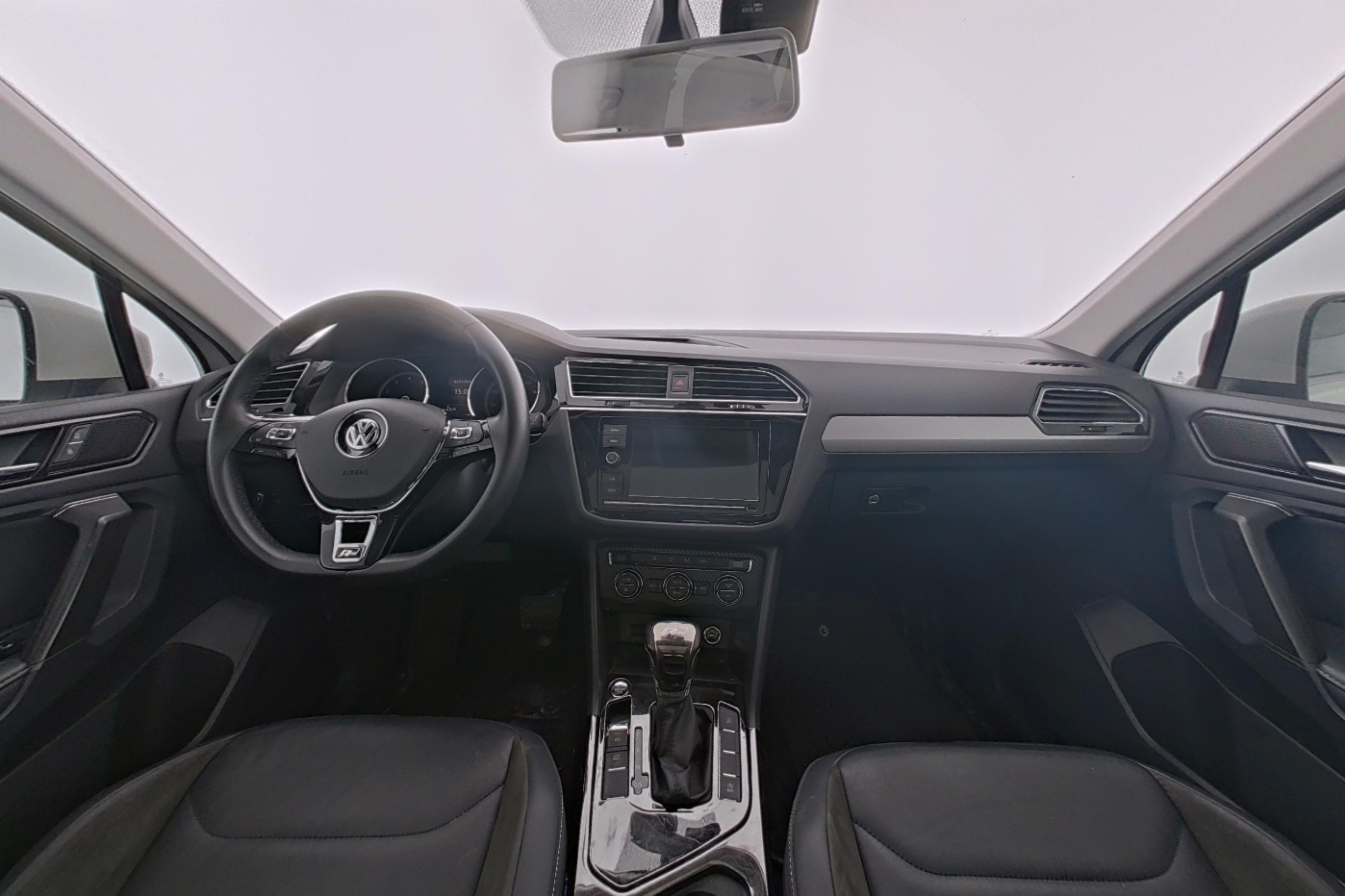 Volkswagen Tiguan L 2019 — фото 9