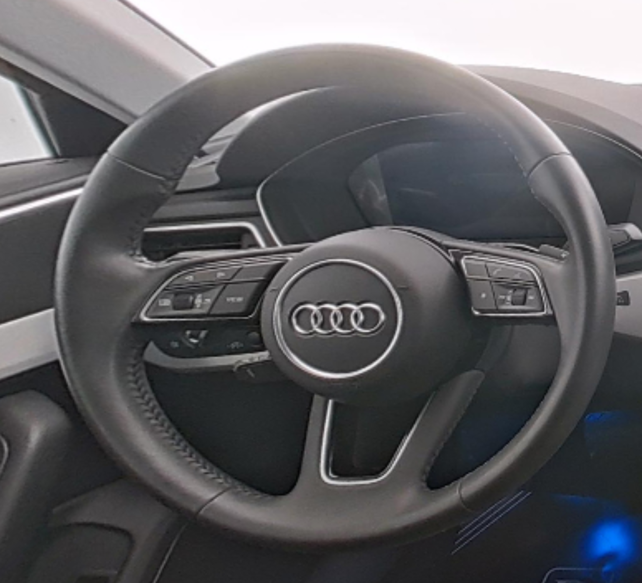 Audi A4L 2020 — фото 10