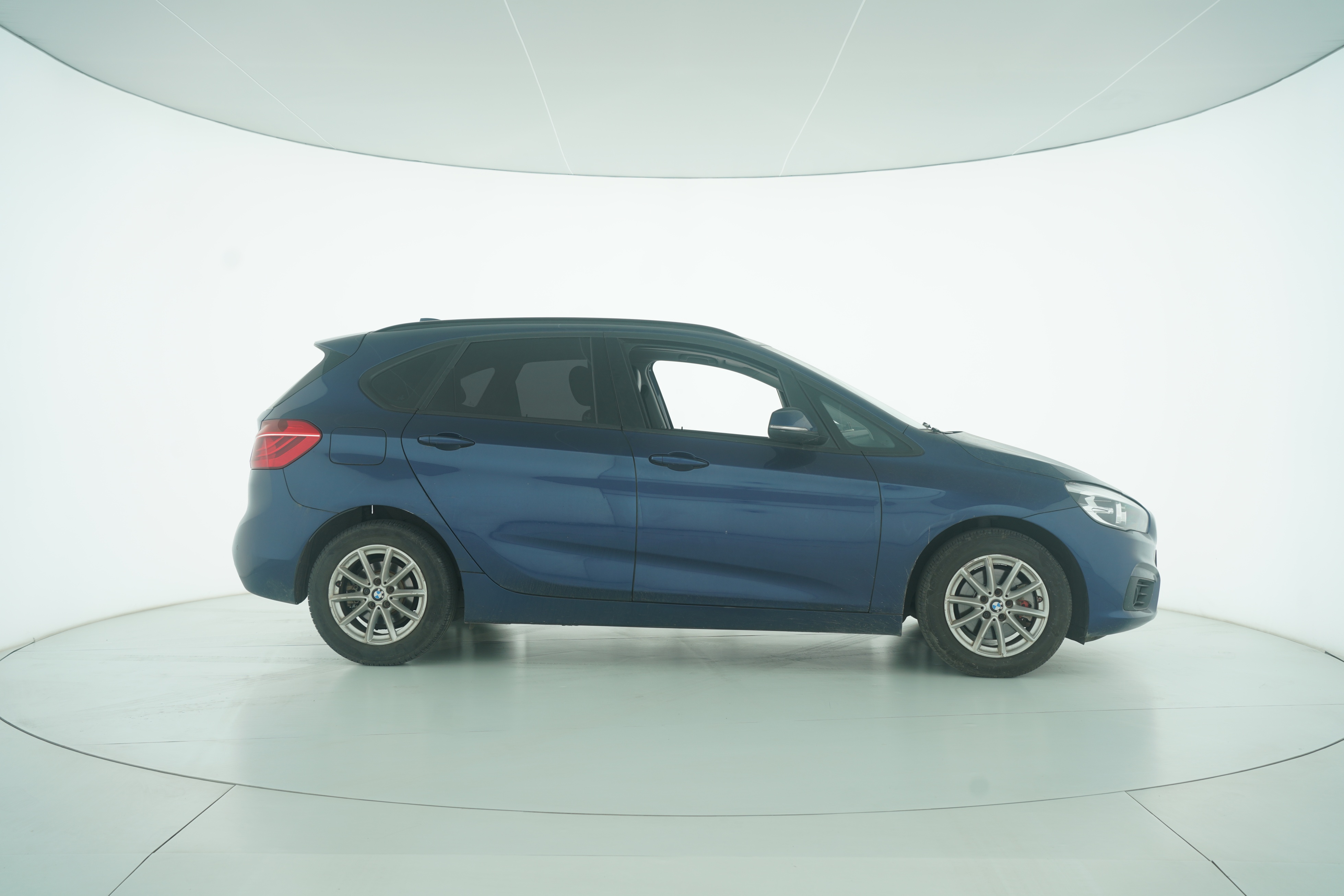 BMW 2 Series Tourer 2016 — фото 8