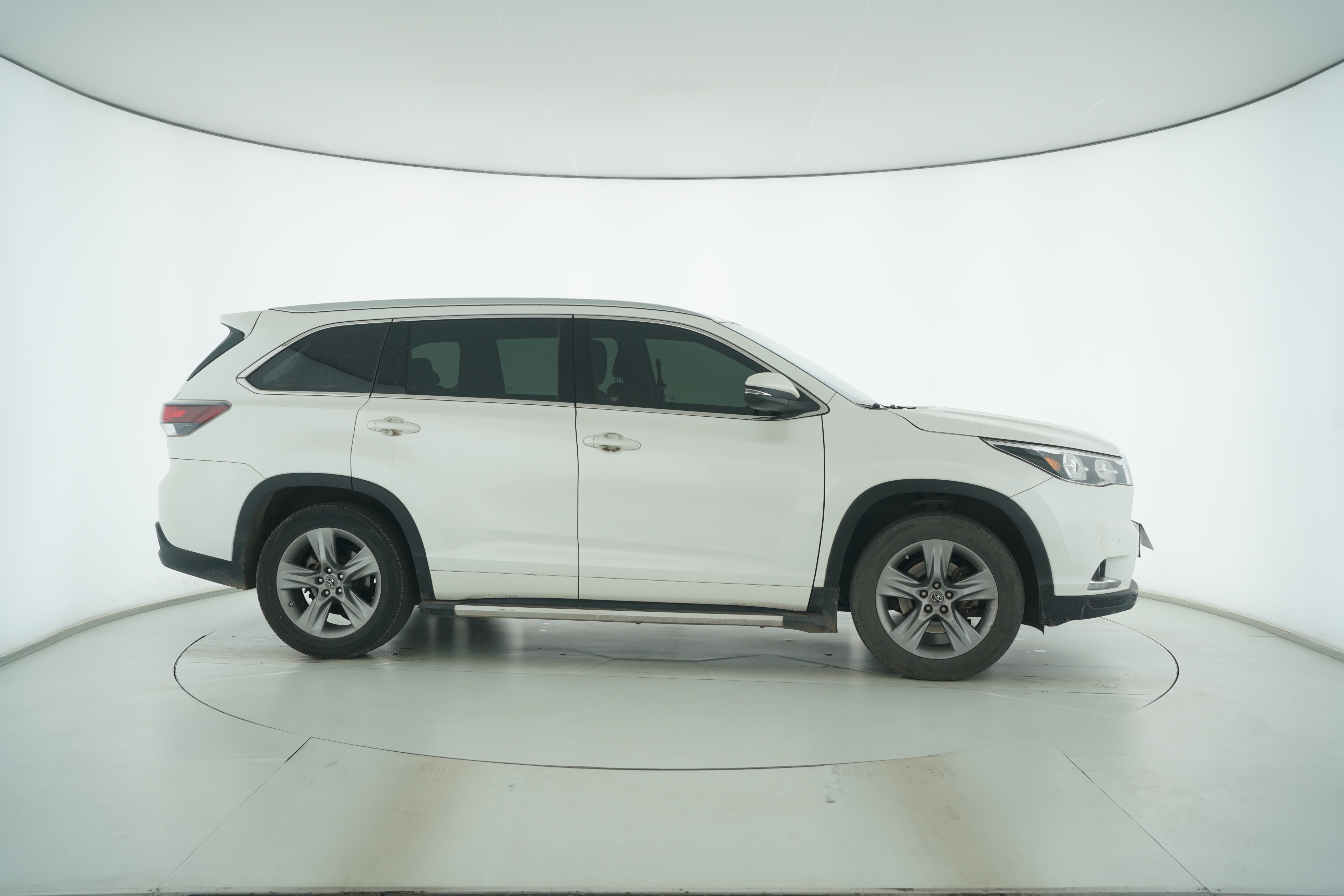 Toyota Highlander 2015 — фото 8