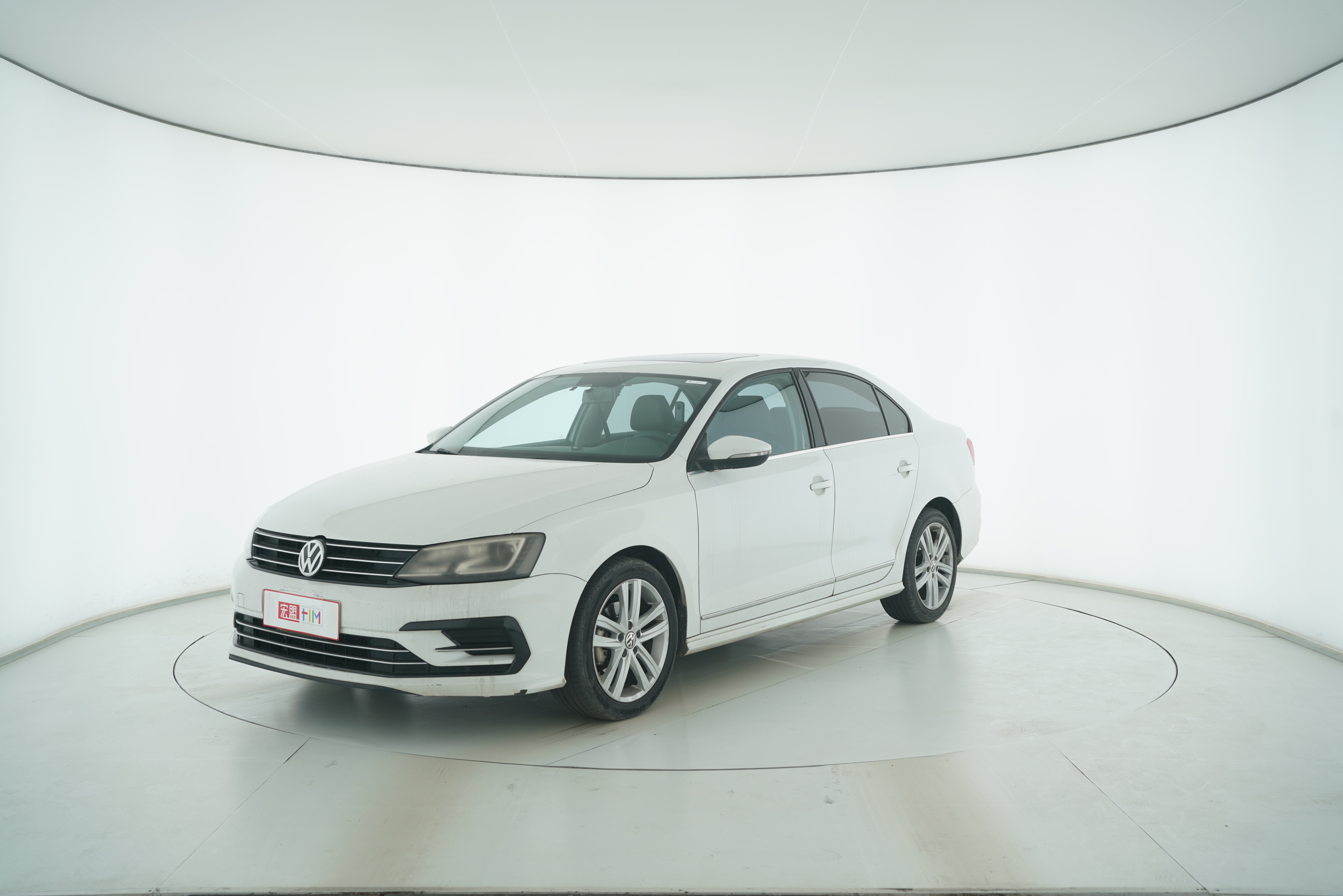 Volkswagen Jetta 2018 — фото 1