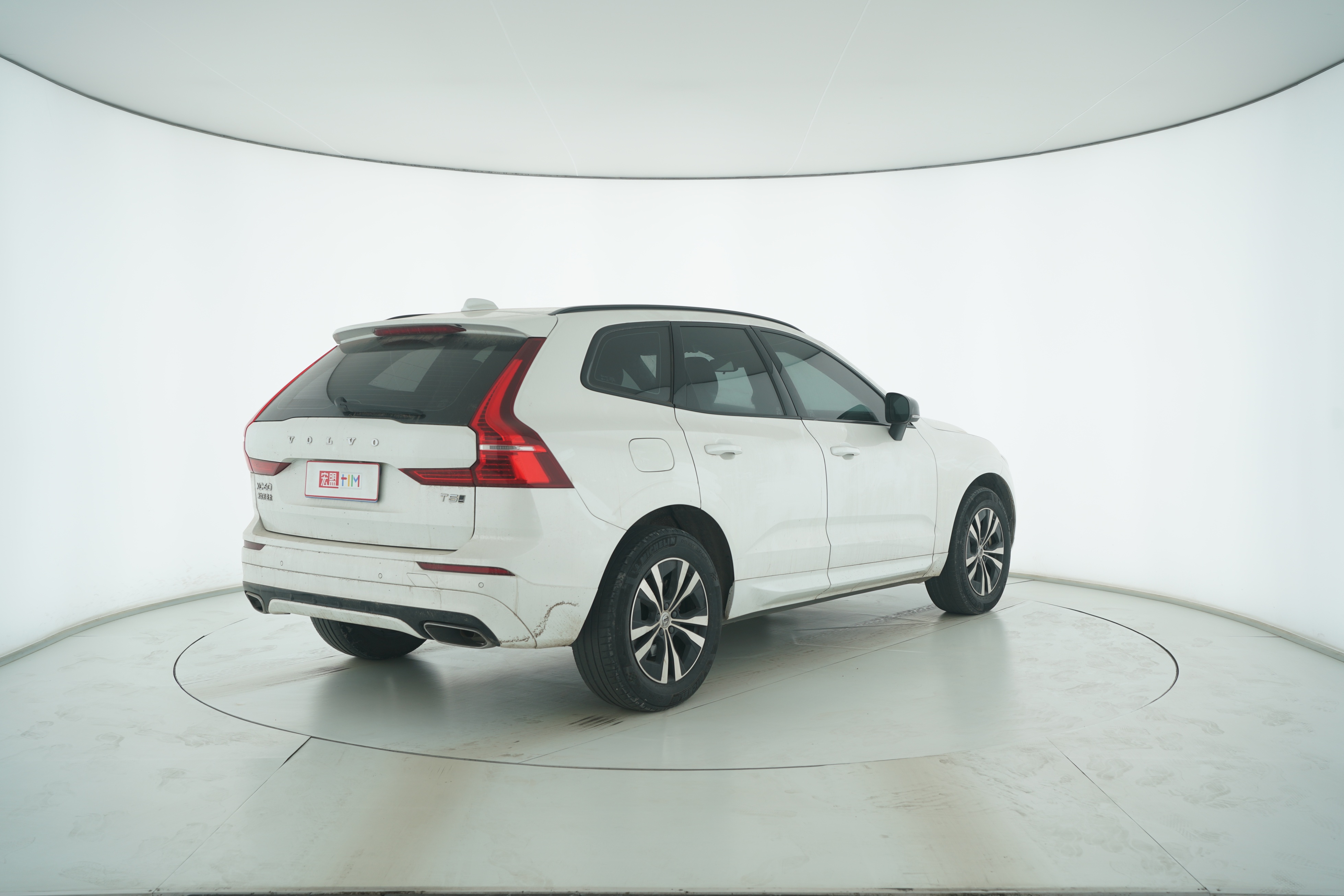 VOLVO XC60 2021 — фото 4