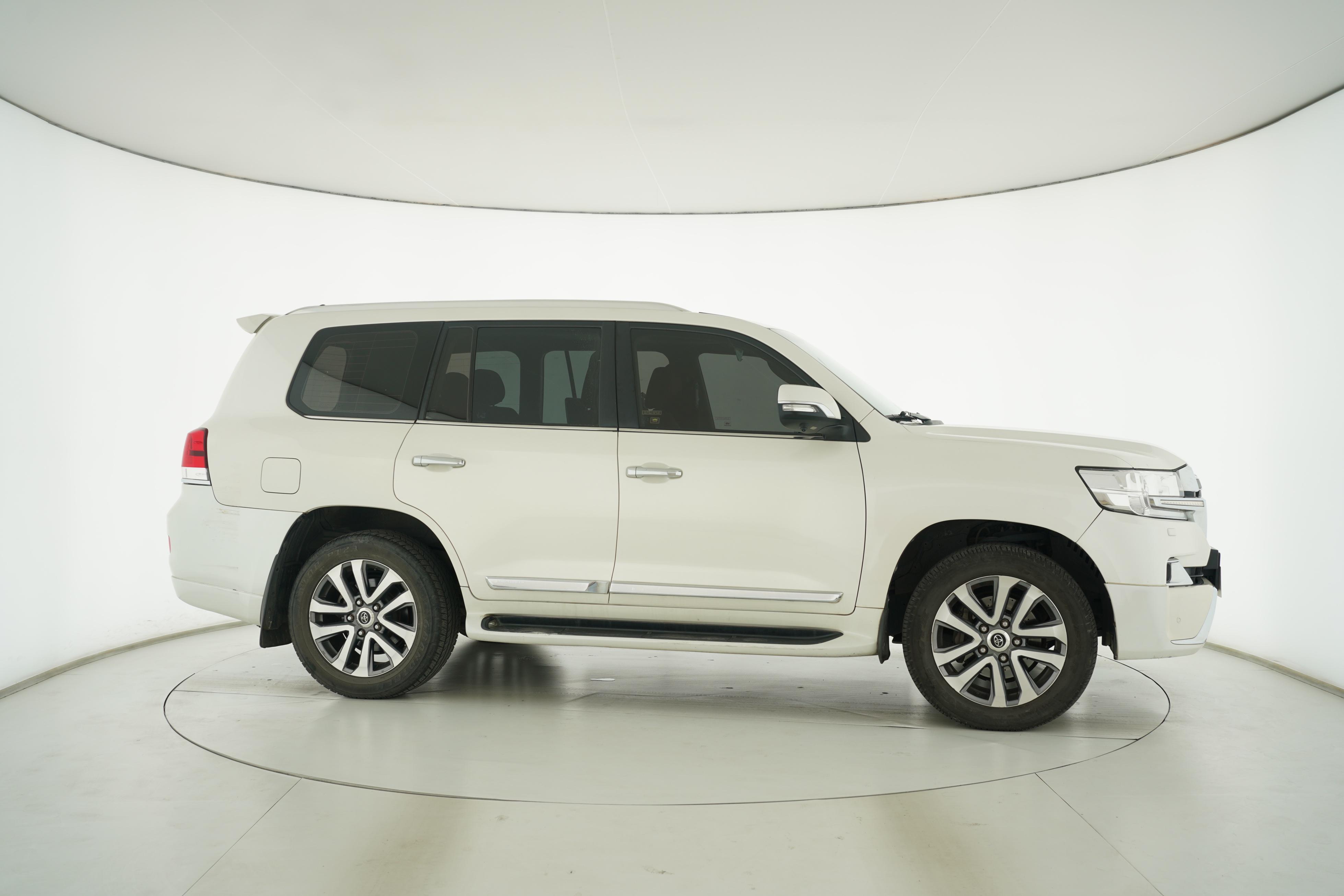Toyota Land Cruiser (Imported) 2013 — фото 8