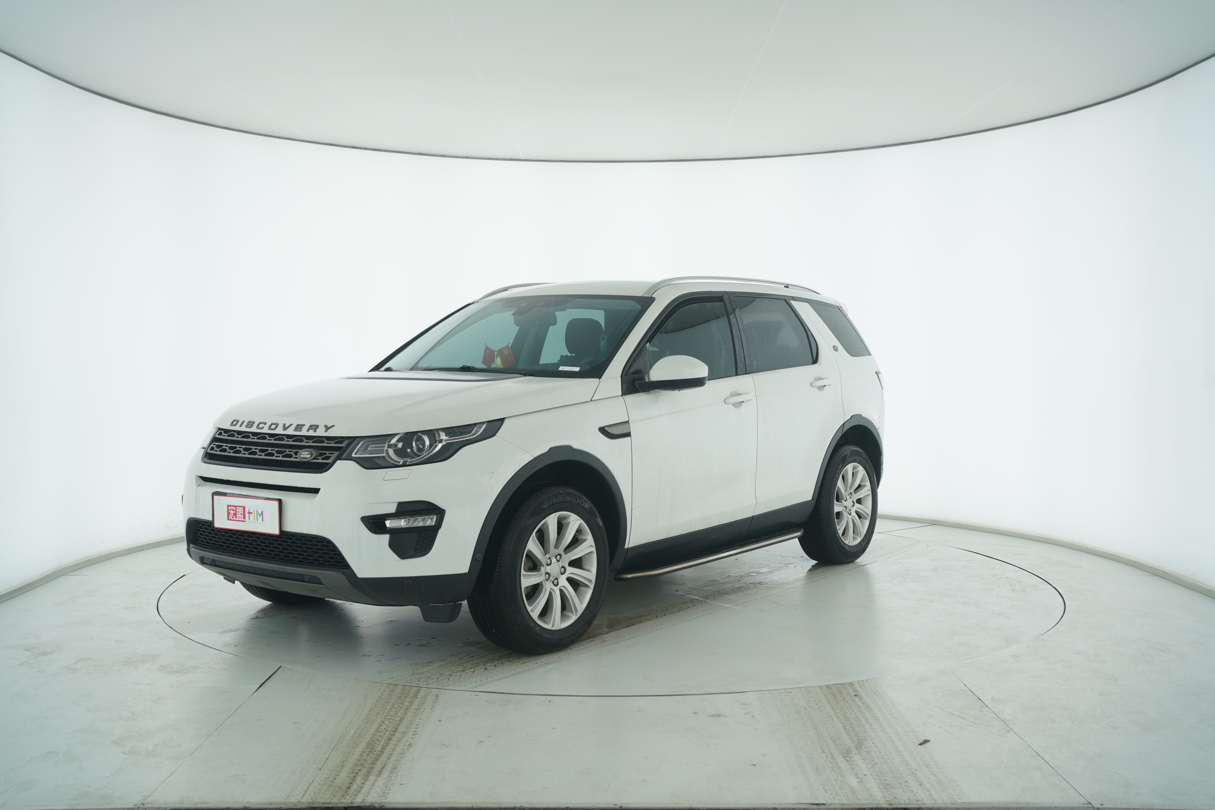 Land Rover Discover Divine Action 2018 — фото 1