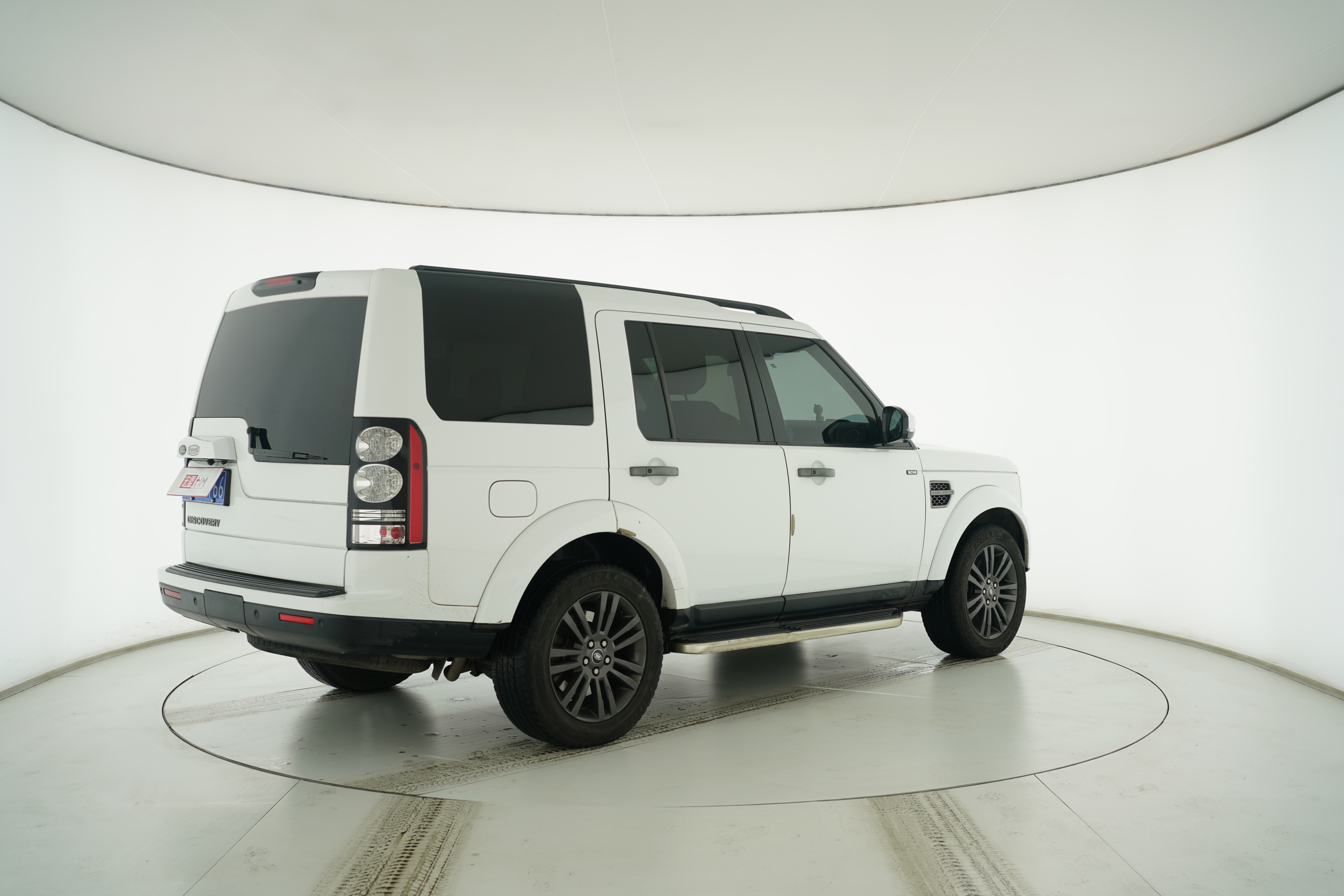 Land Rover Discovery 2015 — фото 4