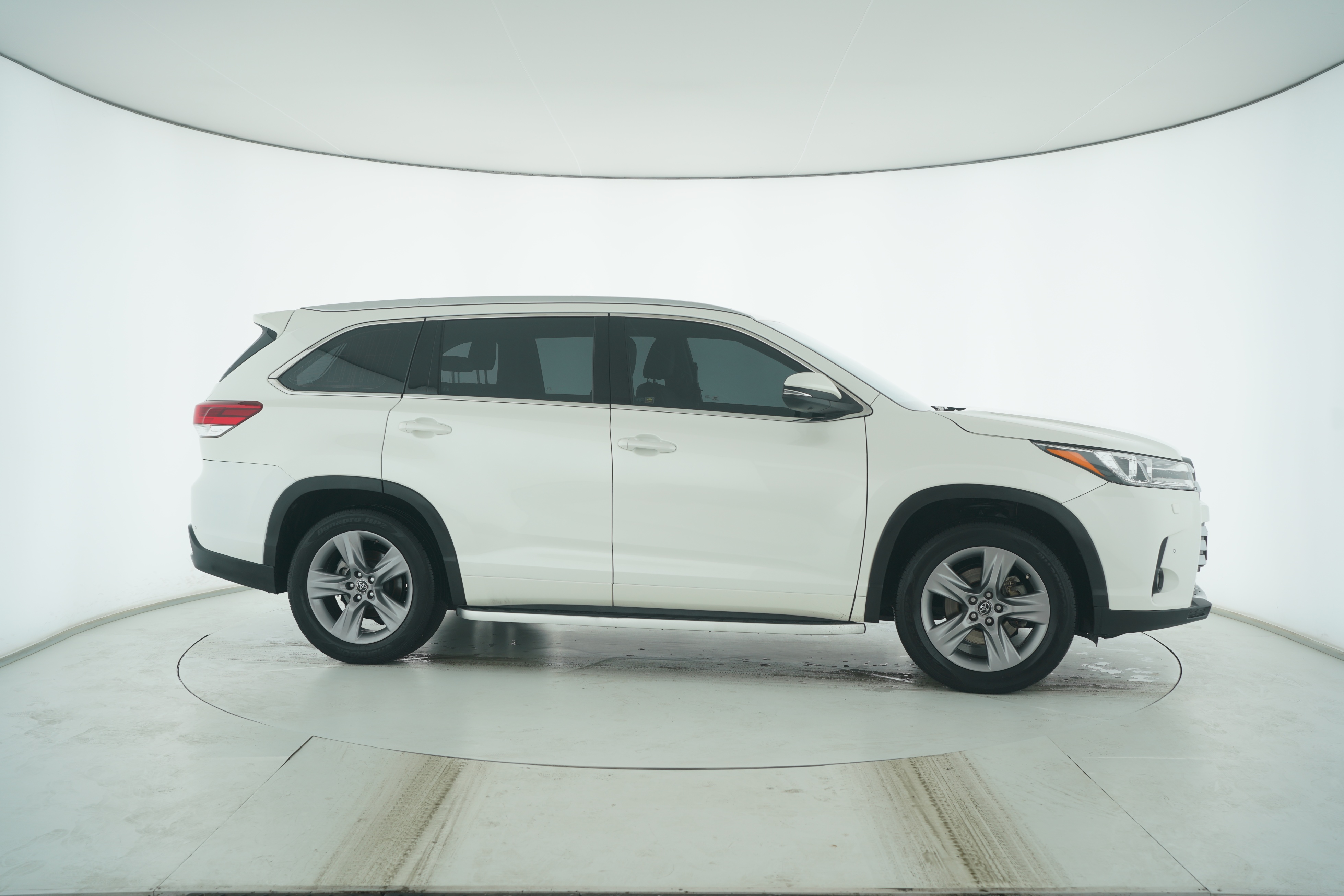 Toyota Highlander 2018 — фото 8