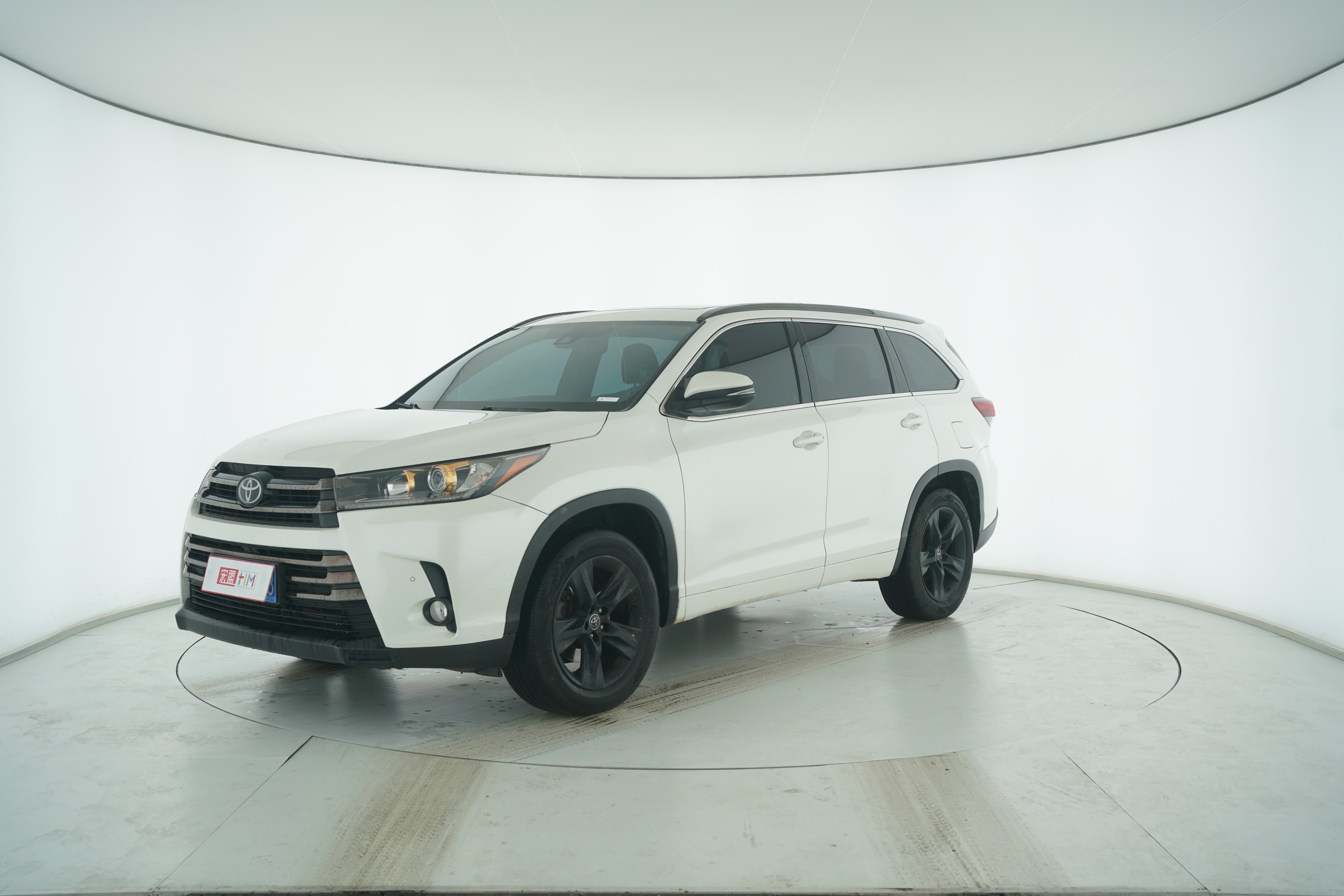 Toyota Highlander 2018 — фото 1