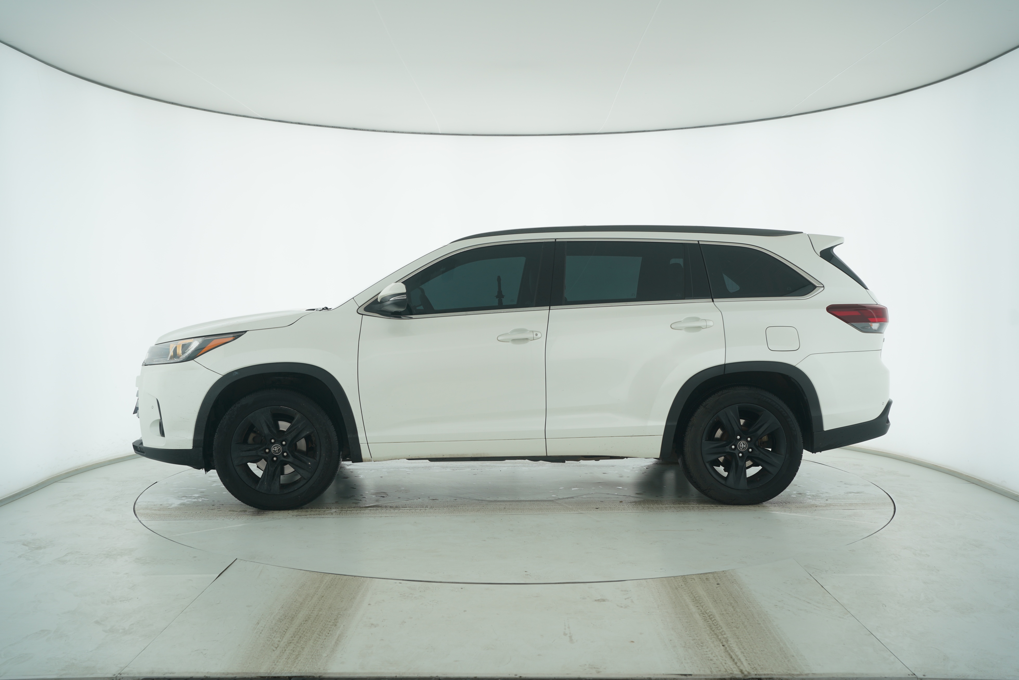 Toyota Highlander 2018 — фото 7