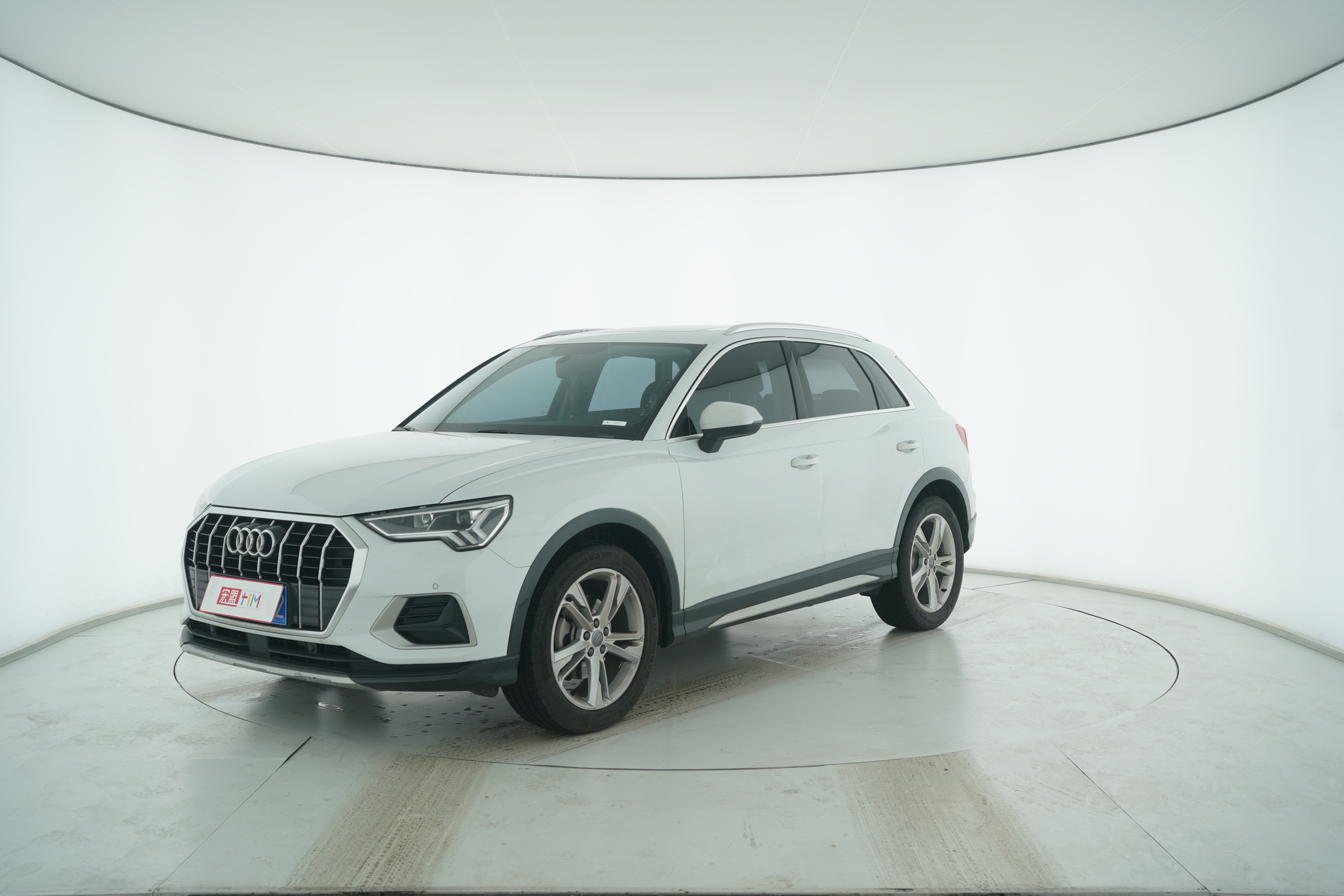Audi Q3 2019 — фото 1