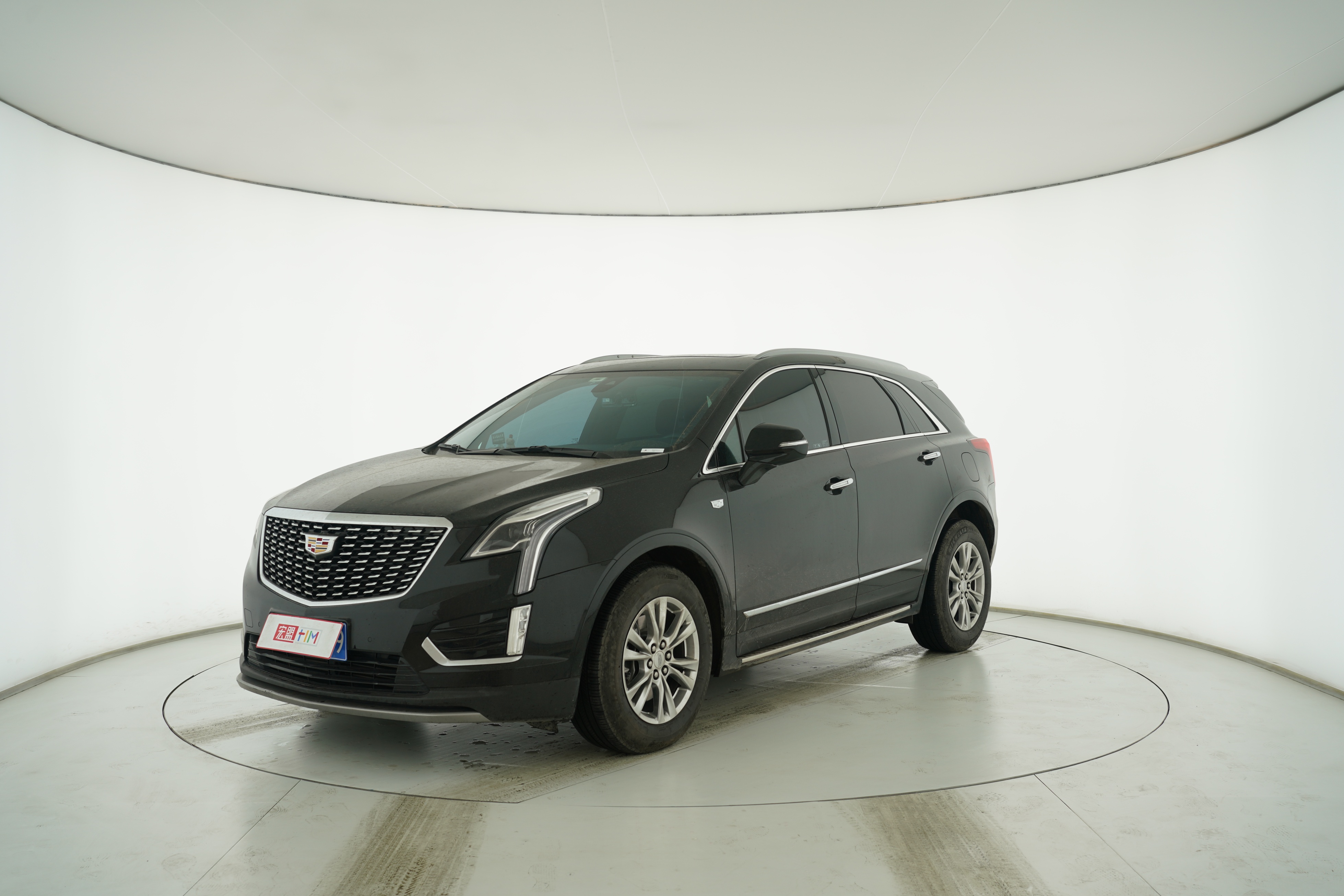 Cadillac XT5 2022 — фото 1