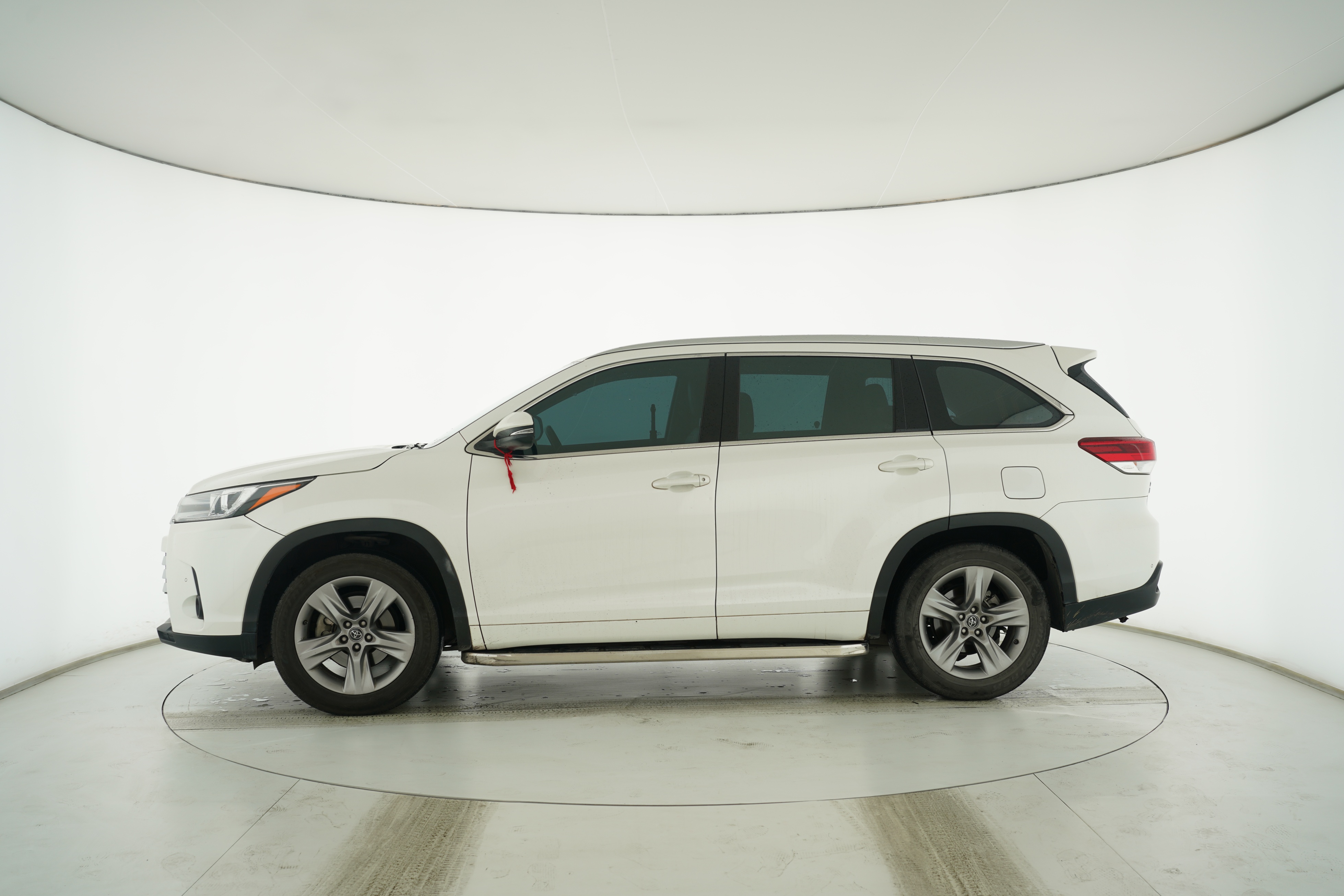 Toyota Highlander 2018 — фото 7