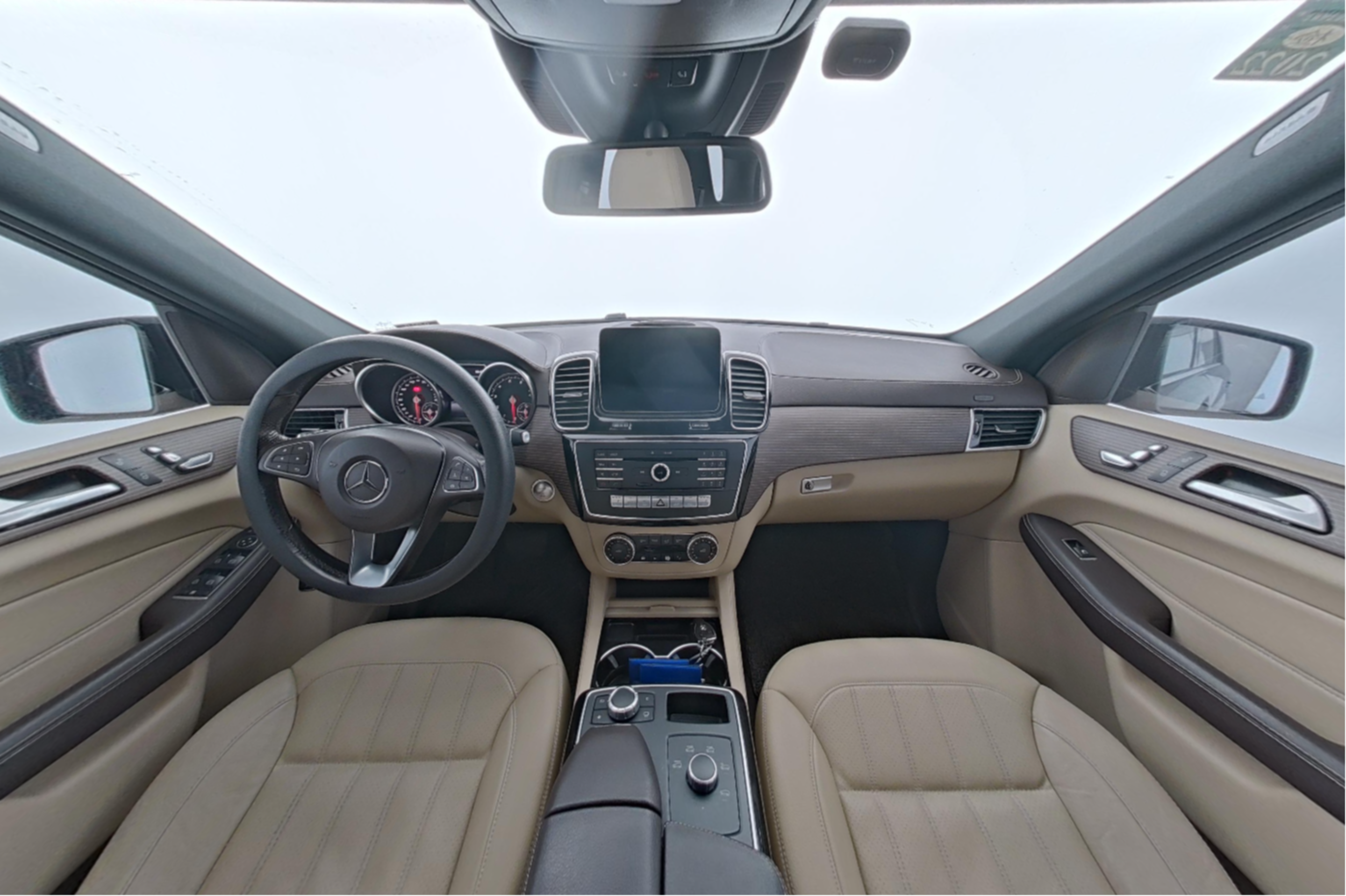 Mercedes Benz GLE 2018 — фото 9