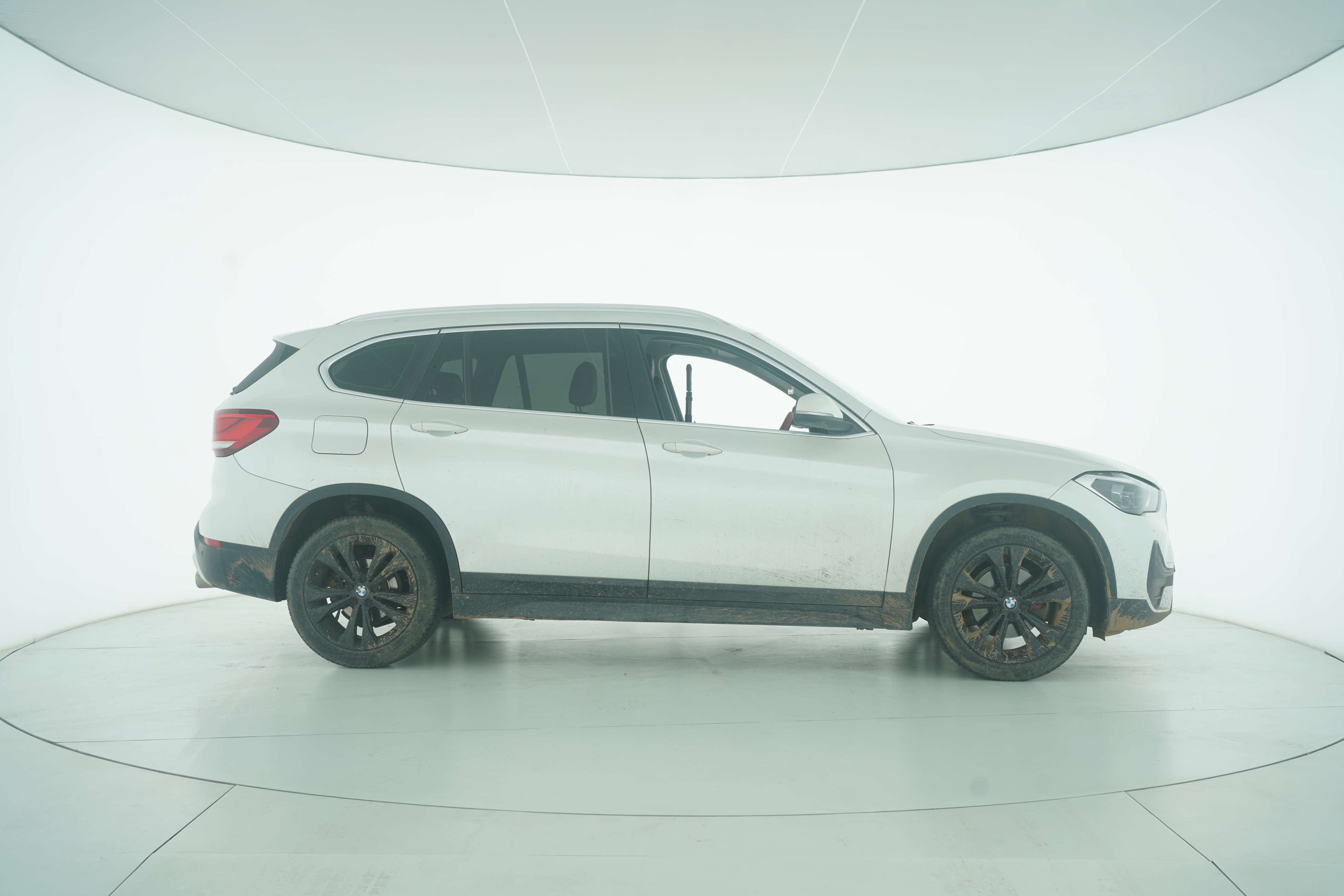 BMW X1 2021 — фото 8