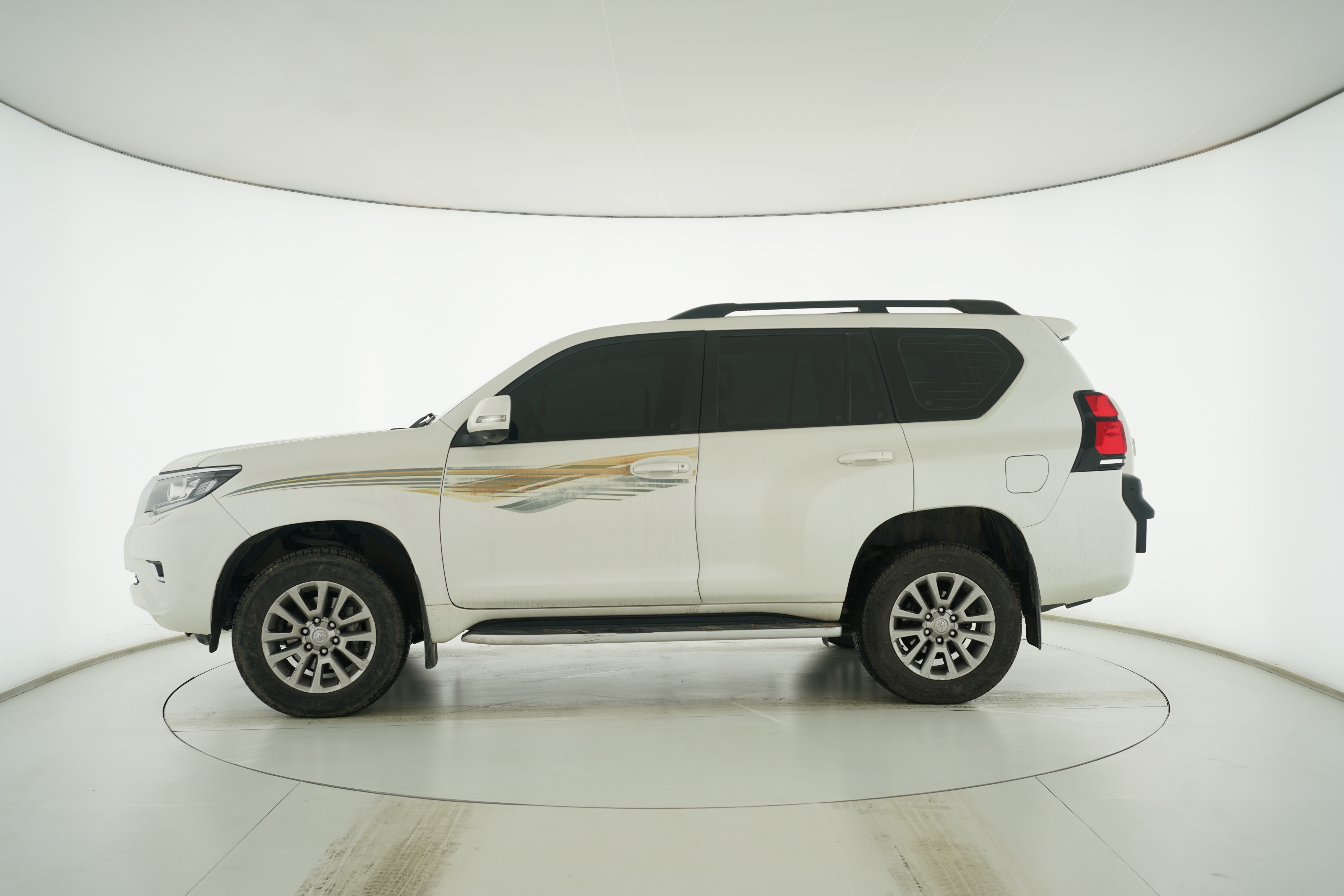 Toyota Prado 2018 — фото 7