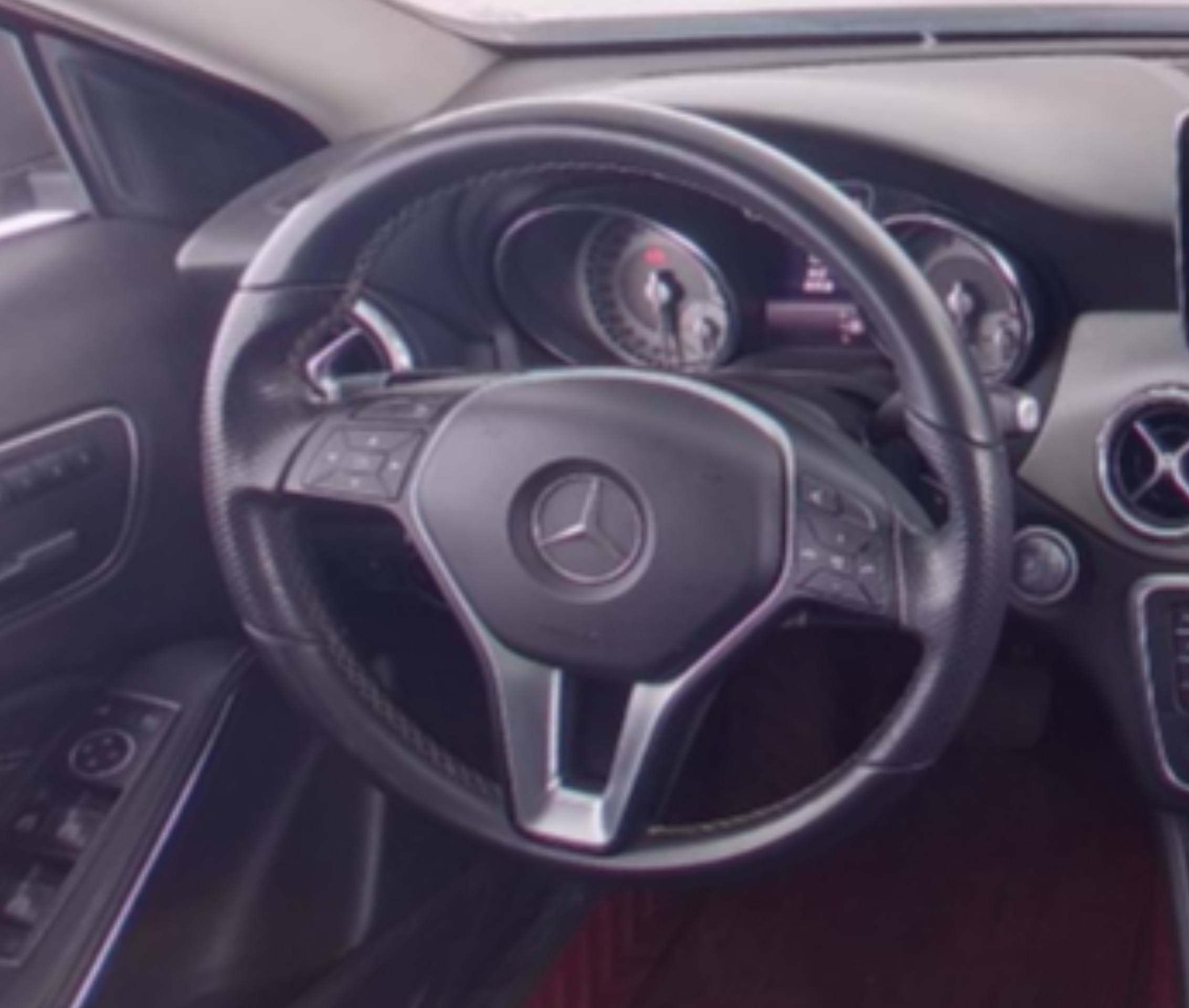 Mercedes Benz GLA 2016 — фото 10