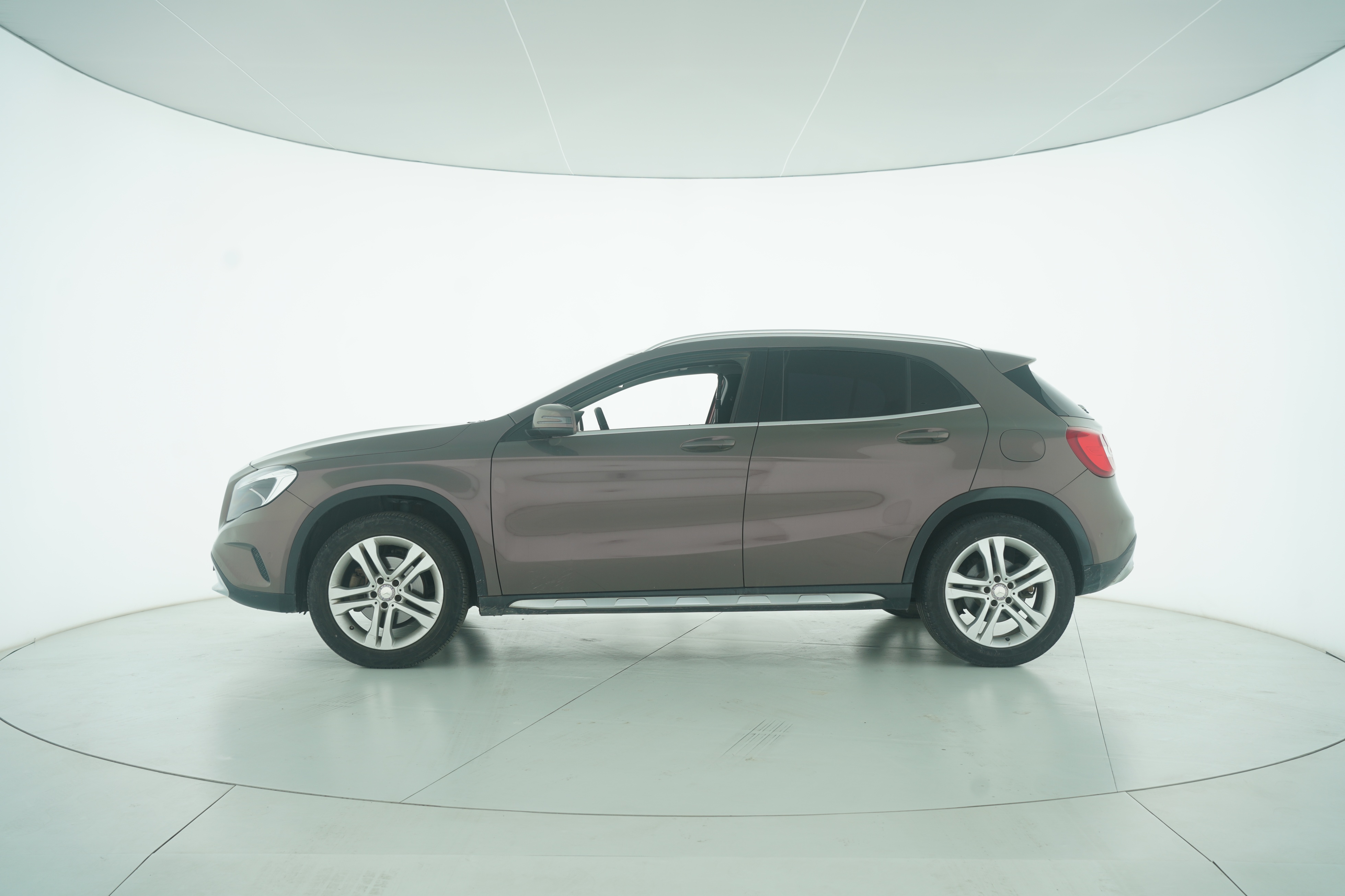 Mercedes Benz GLA 2016 — фото 7