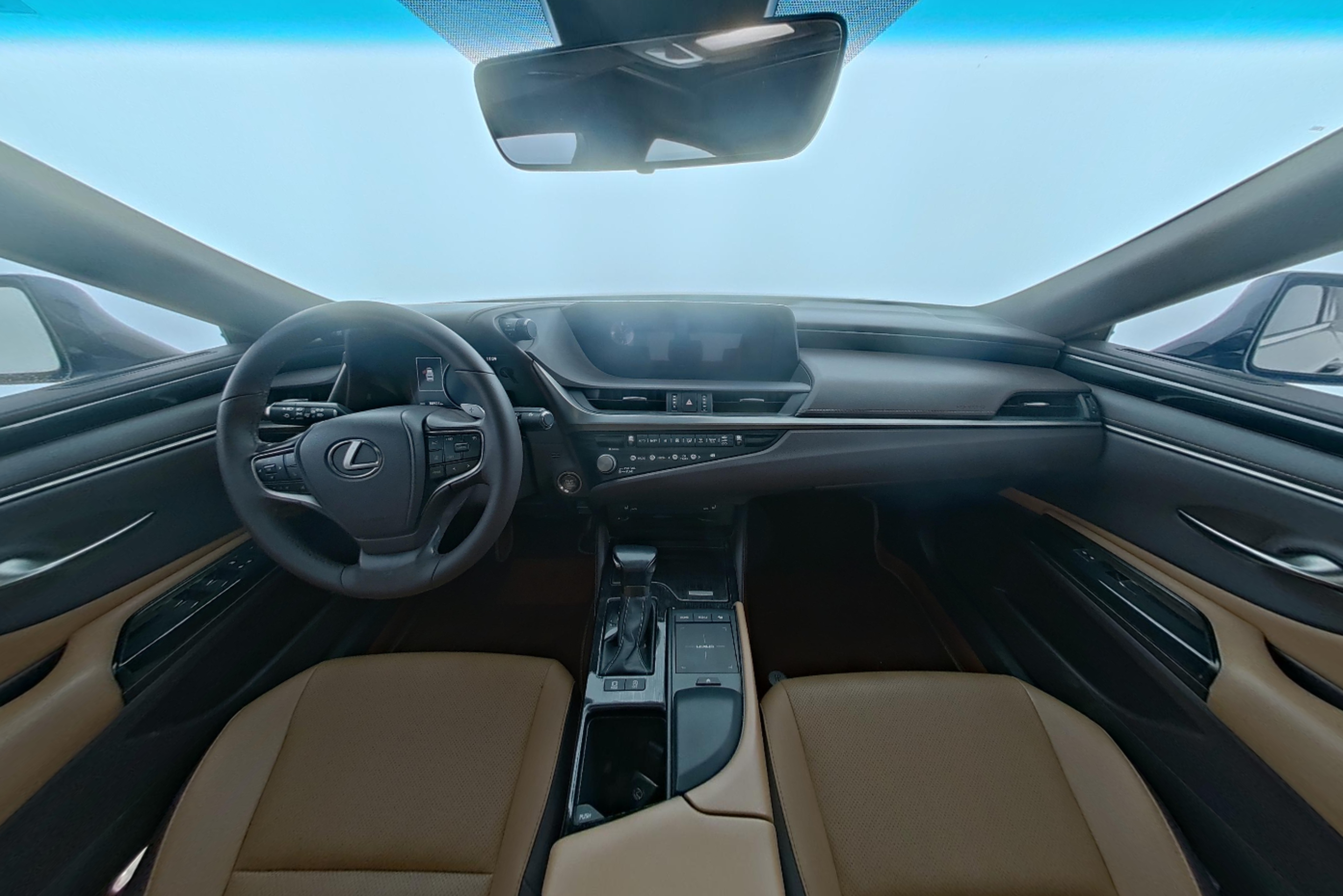 Lexus ES 2018 — фото 9