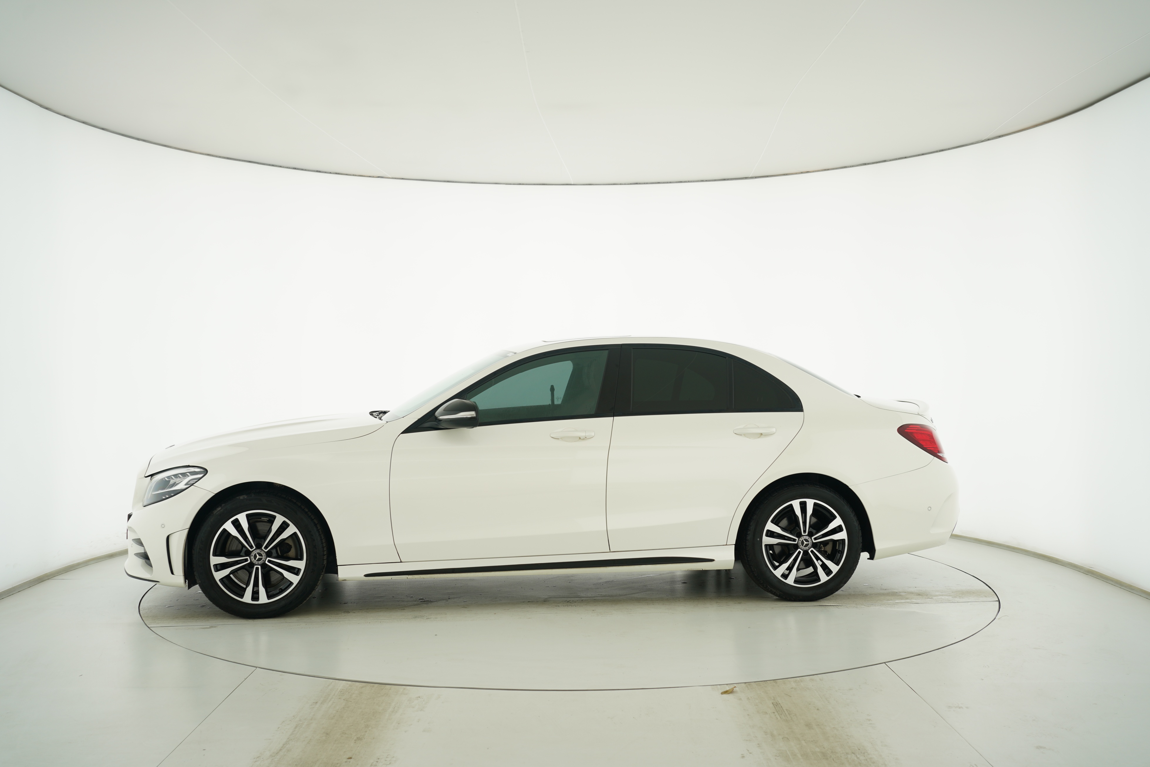 Mercedes Benz C-Class 2020 — фото 7