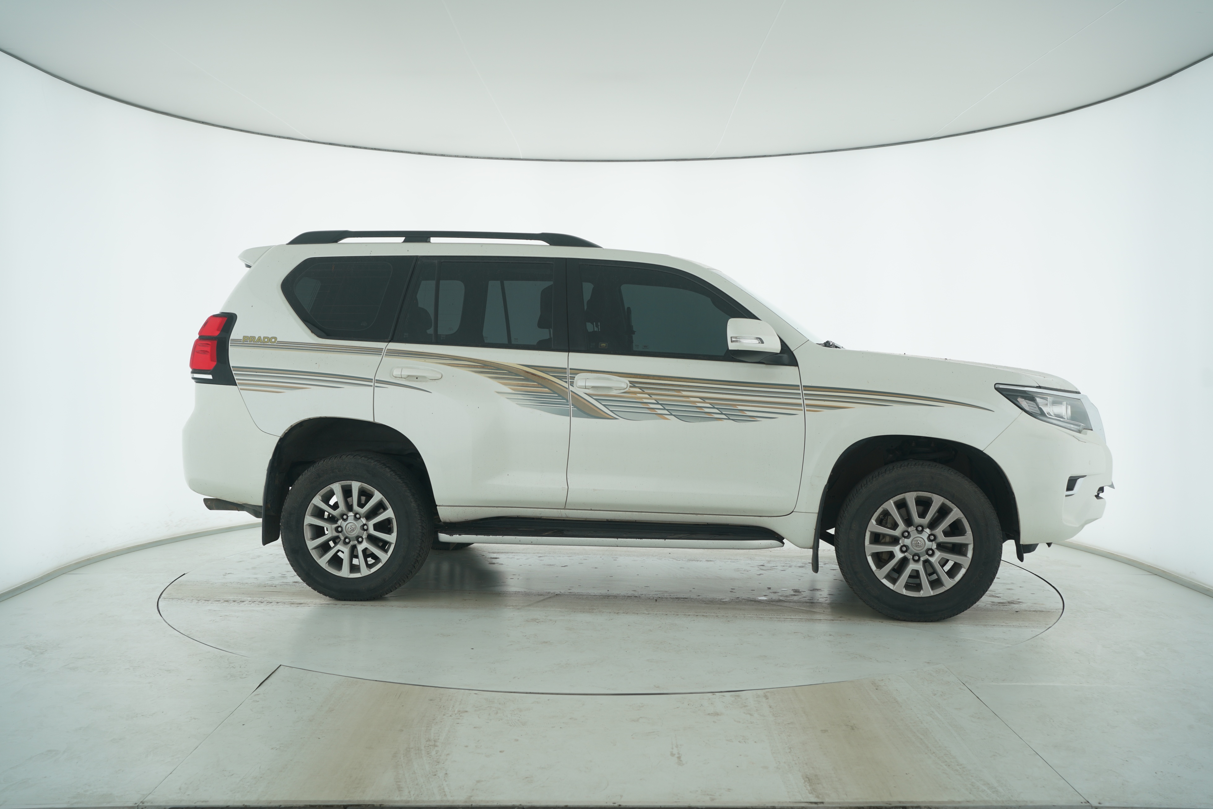 Toyota Prado 2018 — фото 8