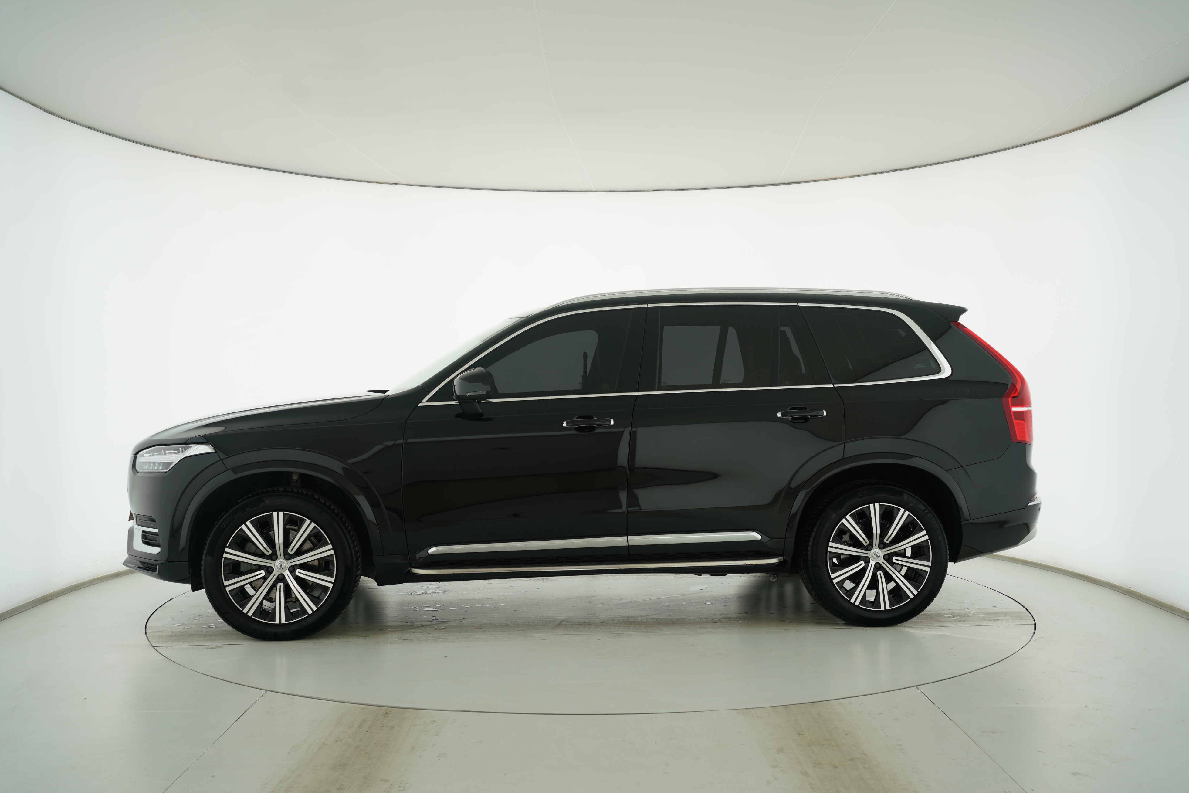 VOLVO XC90 2022 — фото 7