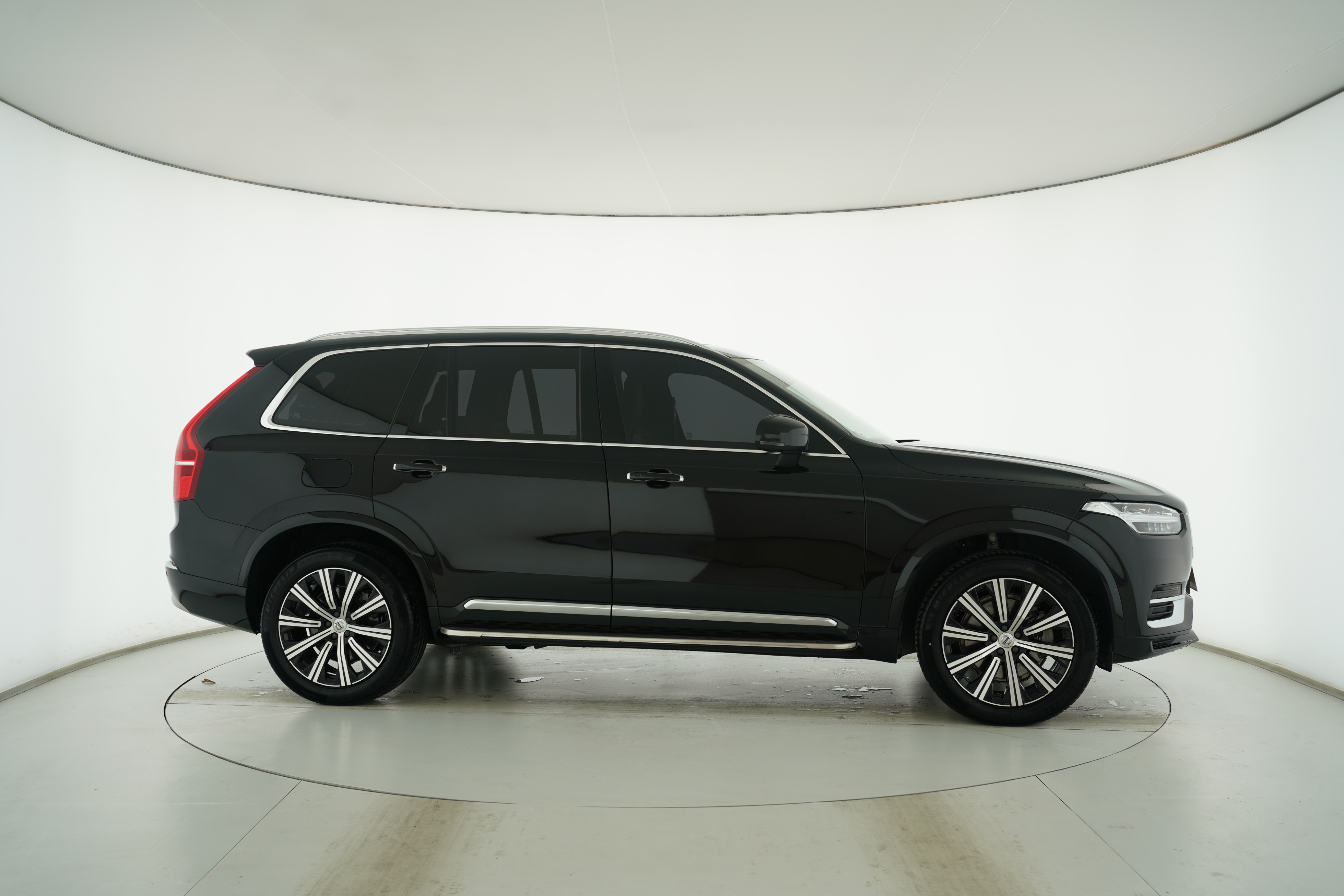 VOLVO XC90 2022 — фото 8