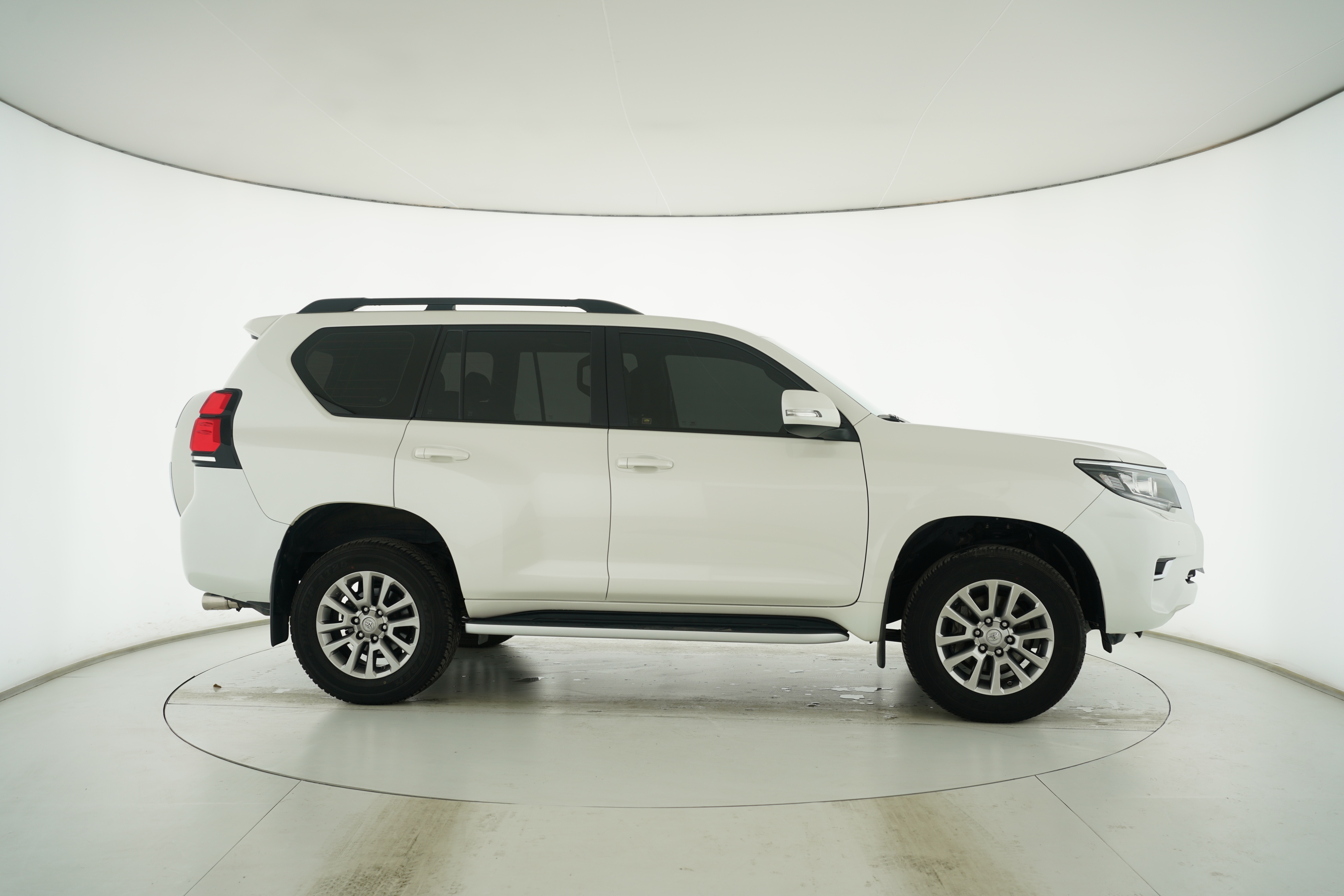 Toyota Prado 2019 — фото 8