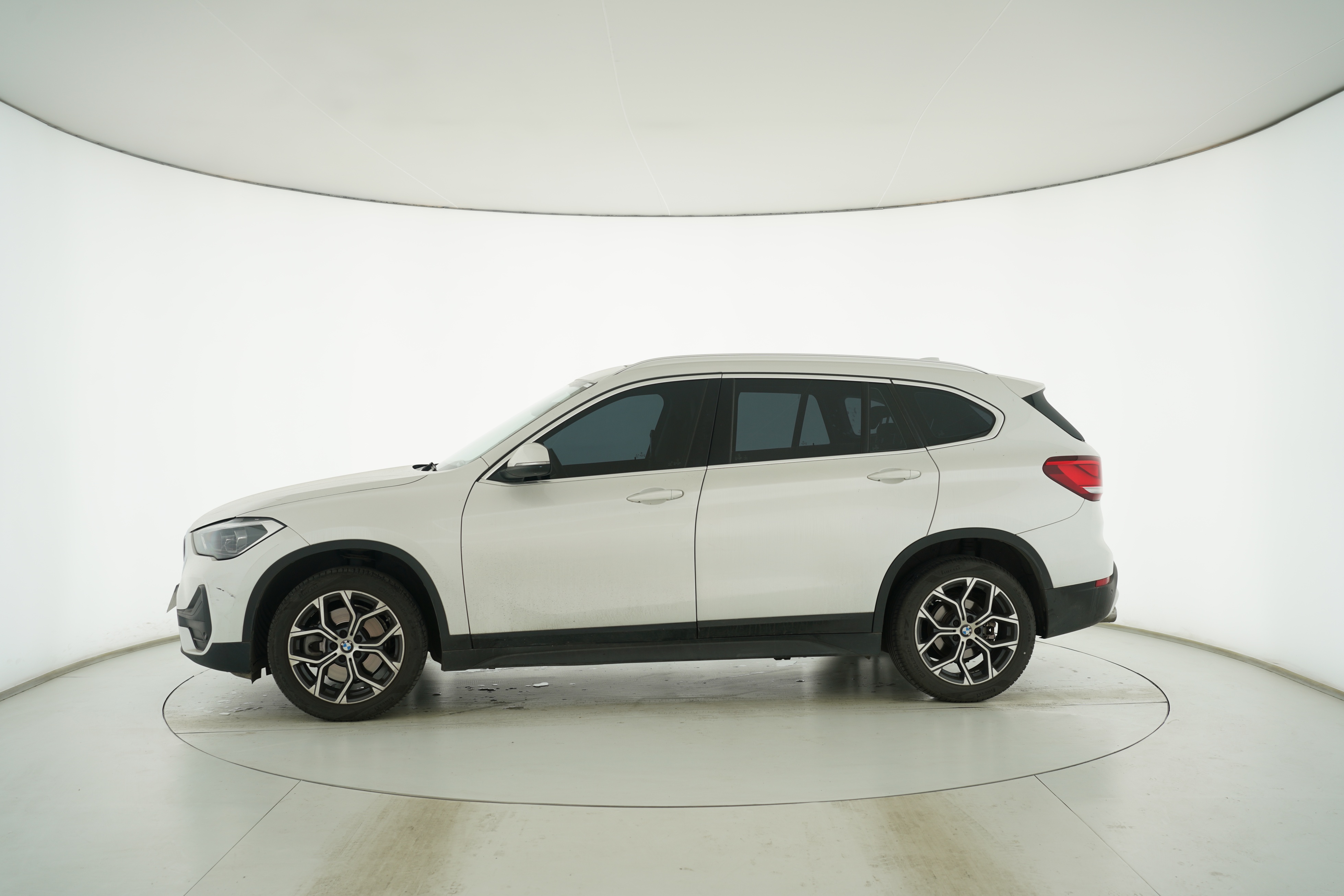 BMW X1 2022 — фото 7