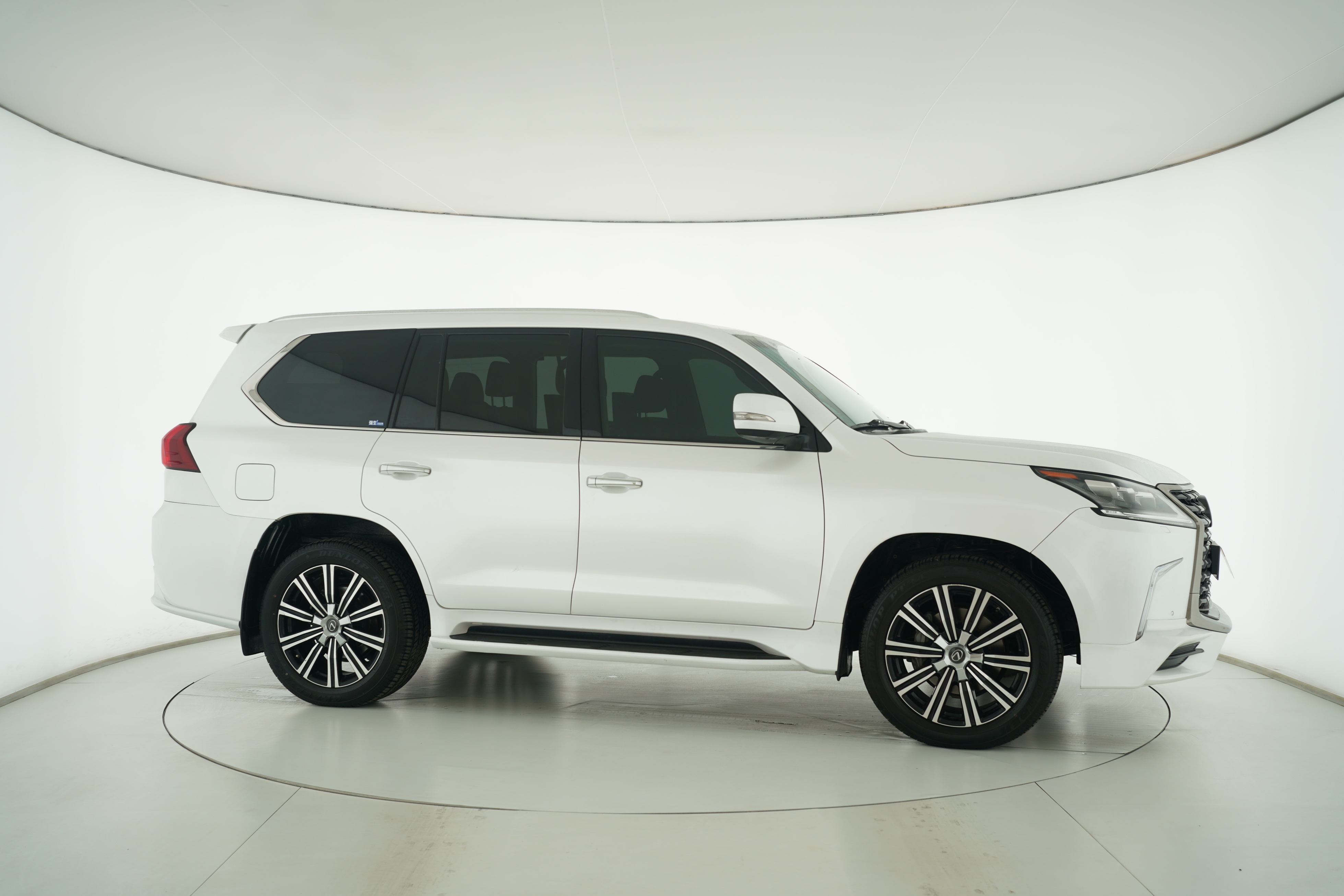 Lexus LX 2015 — фото 8