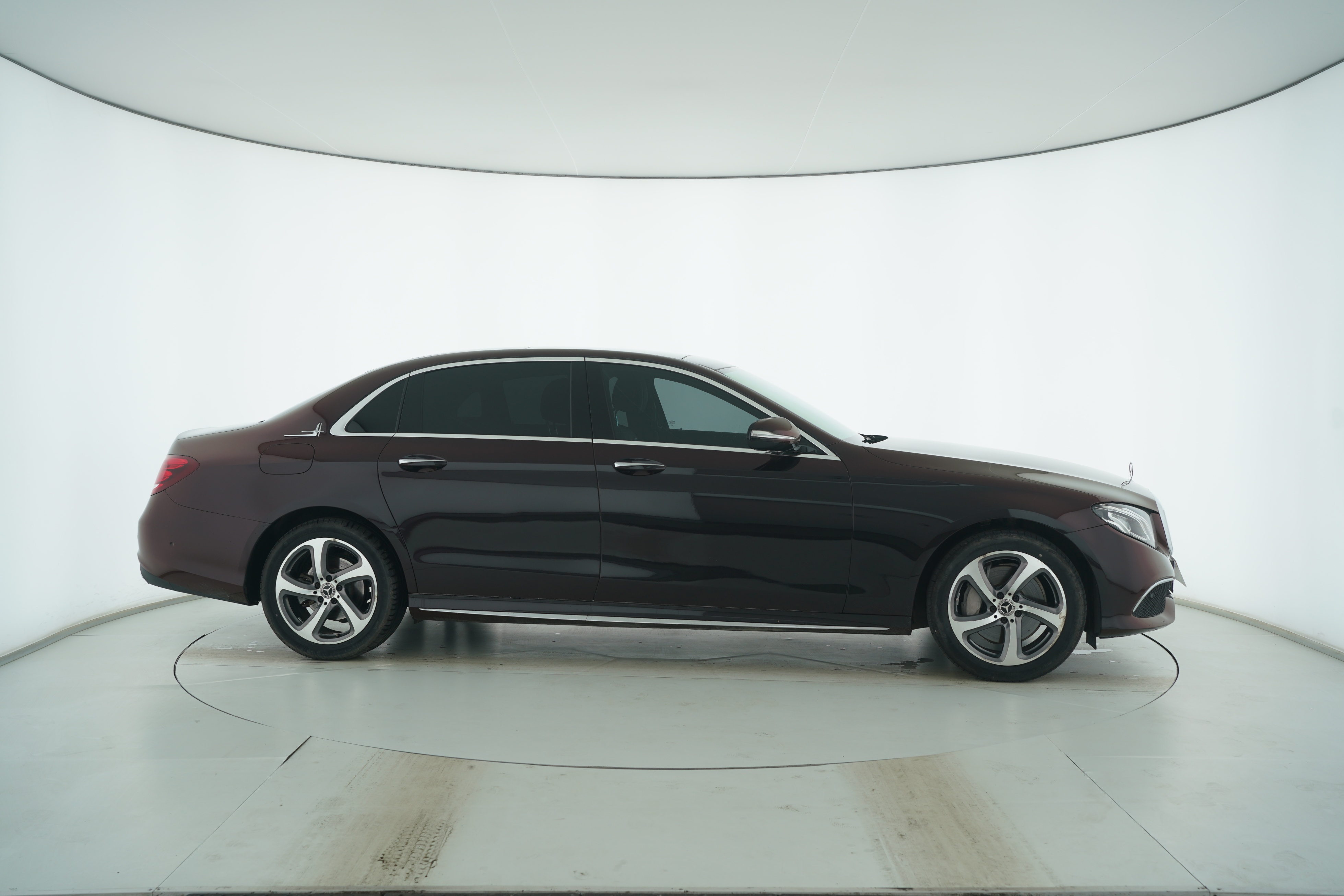 Mercedes Benz E-Class 2018 — фото 8