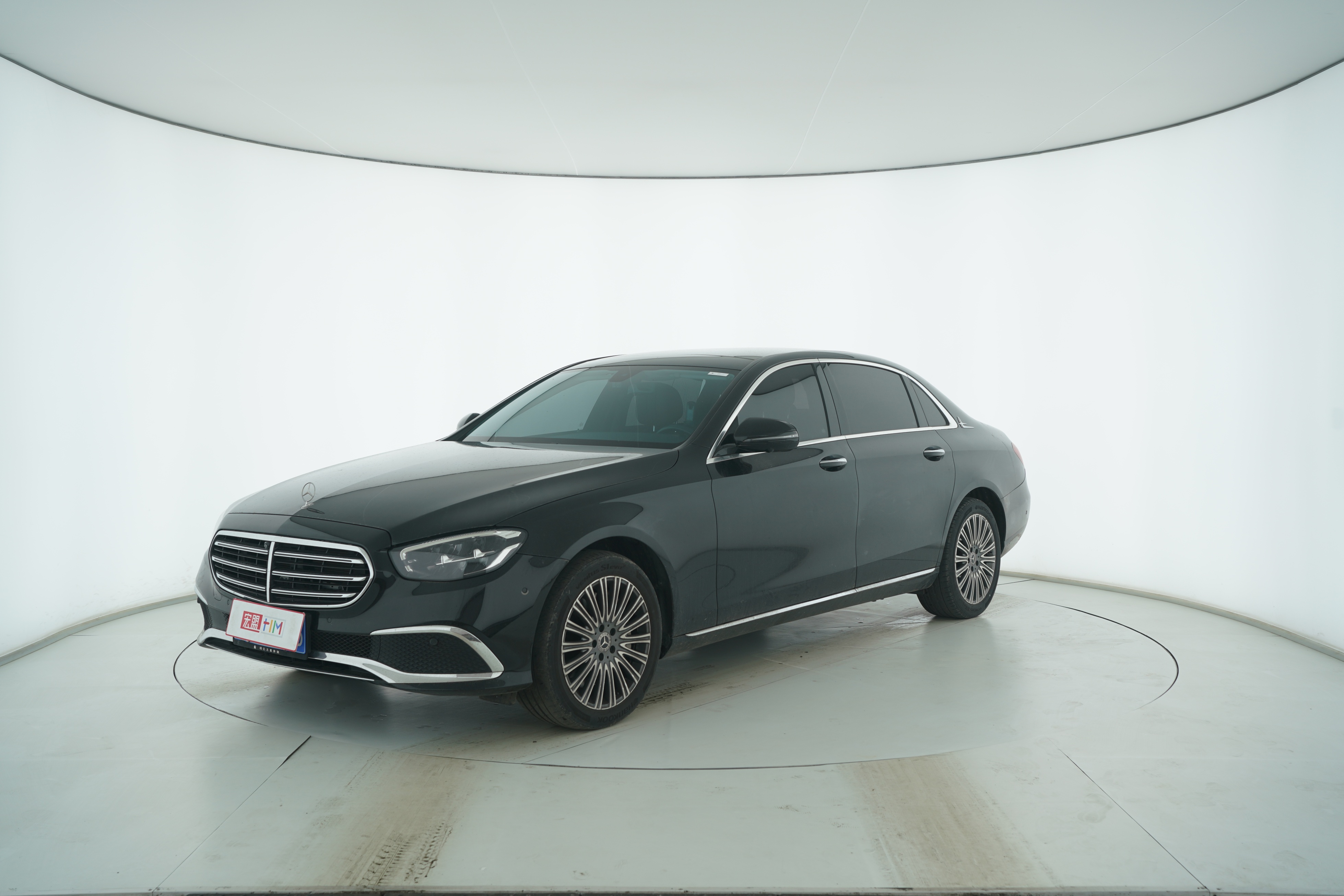 Mercedes Benz E-Class 2023 — фото 1