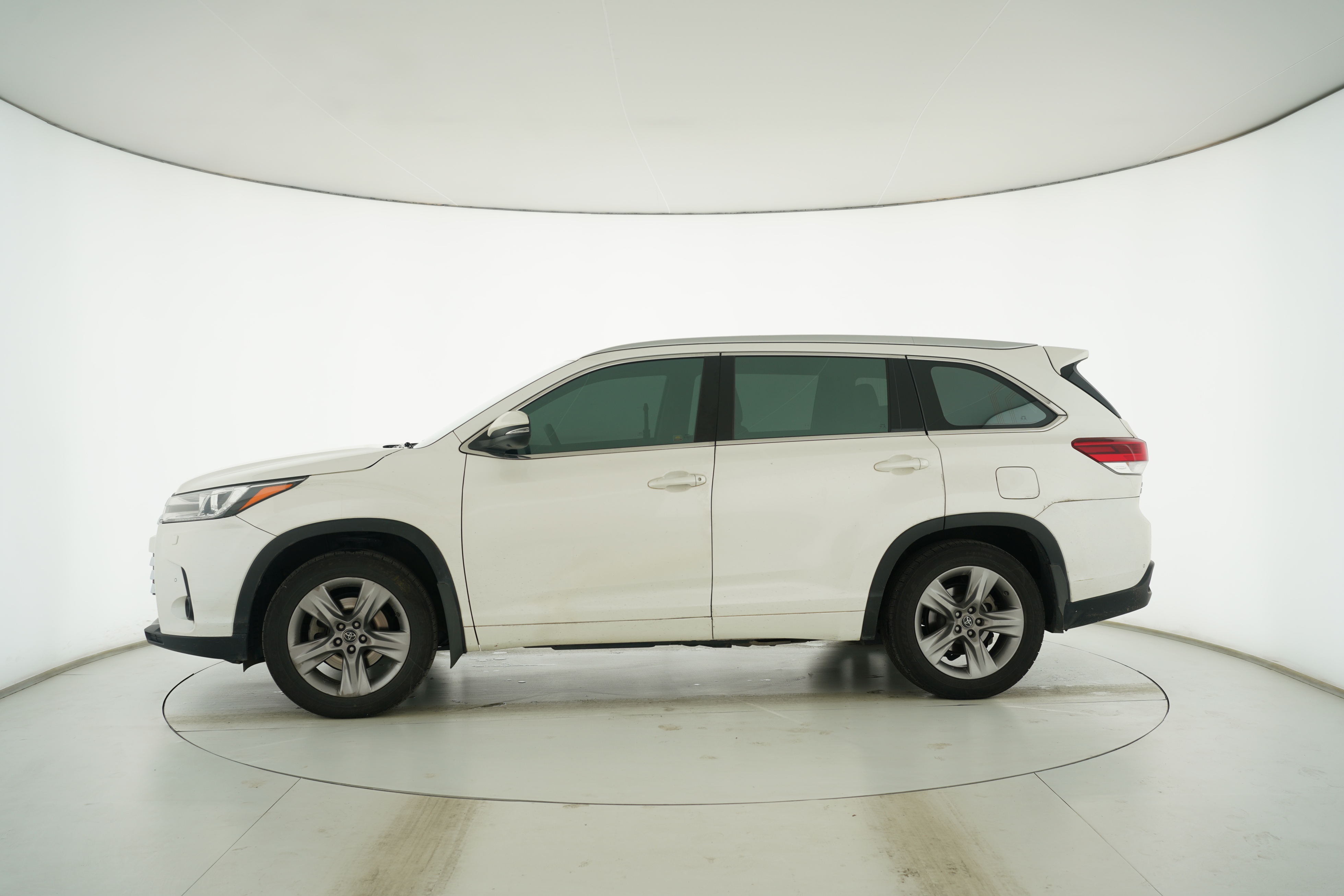 Toyota Highlander 2018 — фото 7