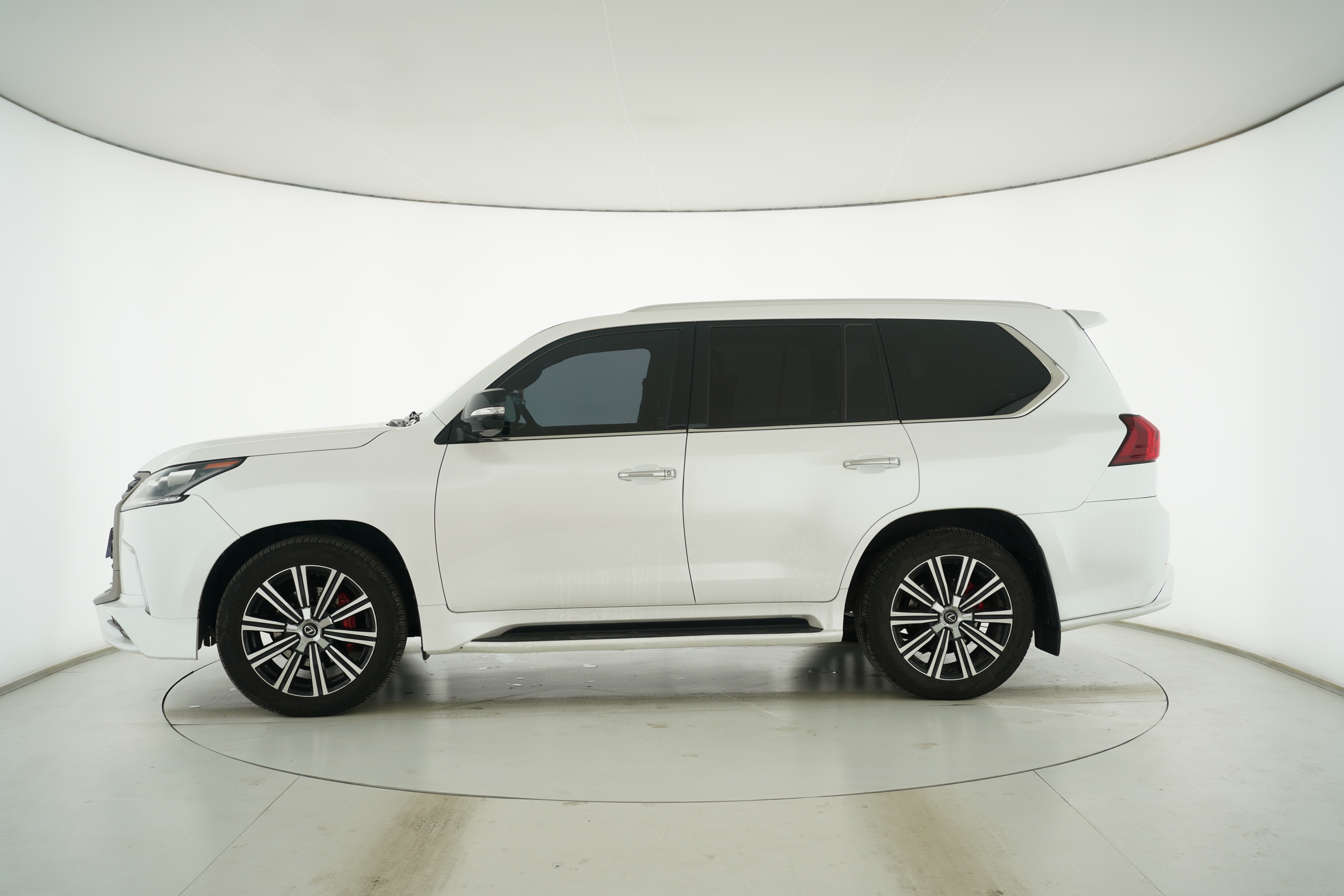 Lexus LX 2016 — фото 7