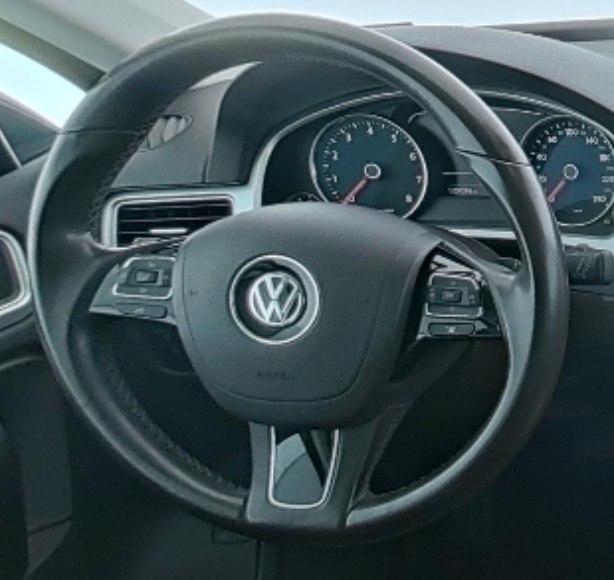 Volkswagen Touareg 2016 — фото 10