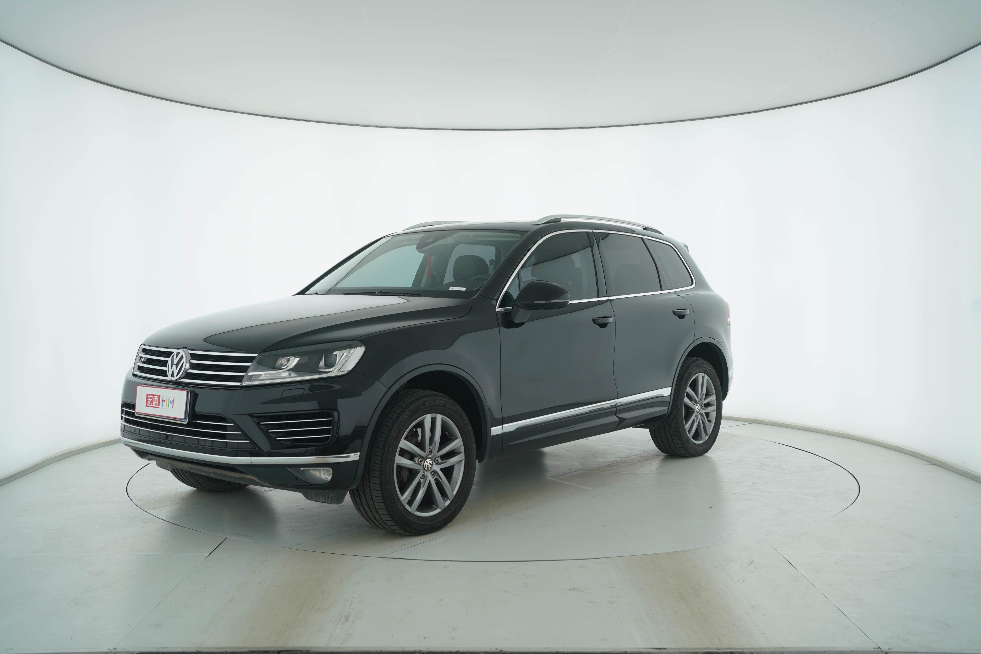 Volkswagen Touareg 2016 — фото 1