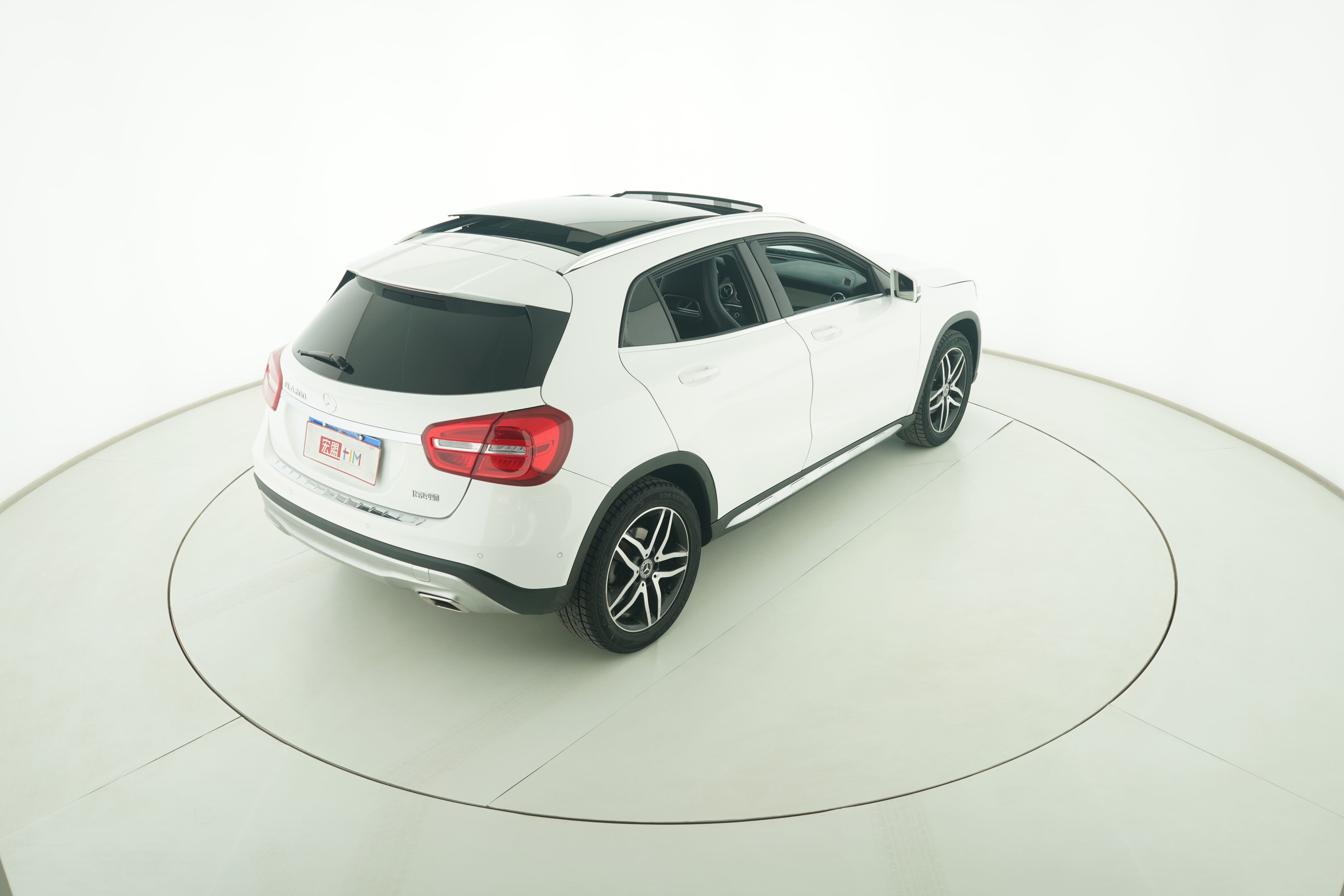 Mercedes Benz GLA 2016 — фото 4