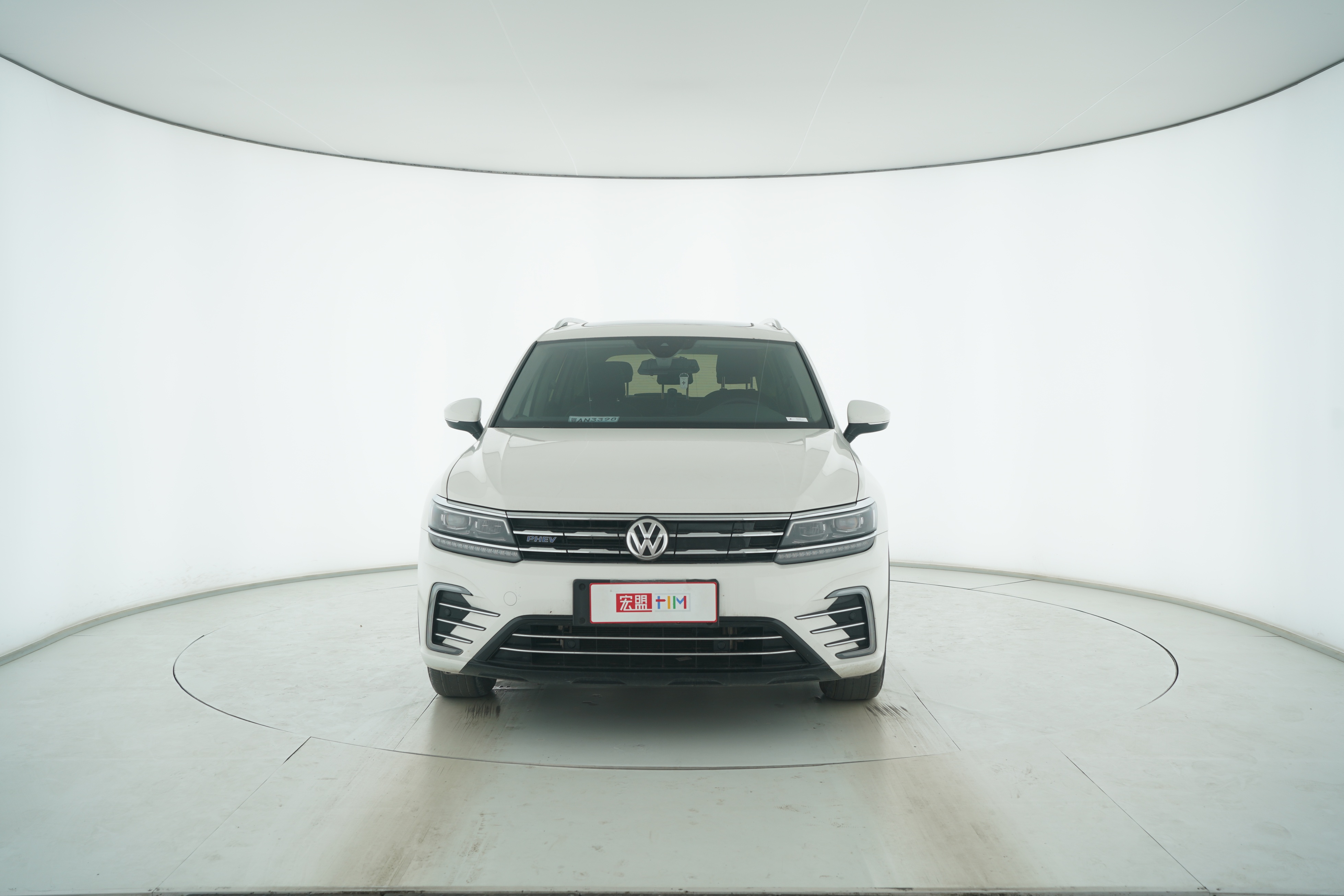 Volkswagen Tiguan L Plug-in Hybrid 2020 — фото 5