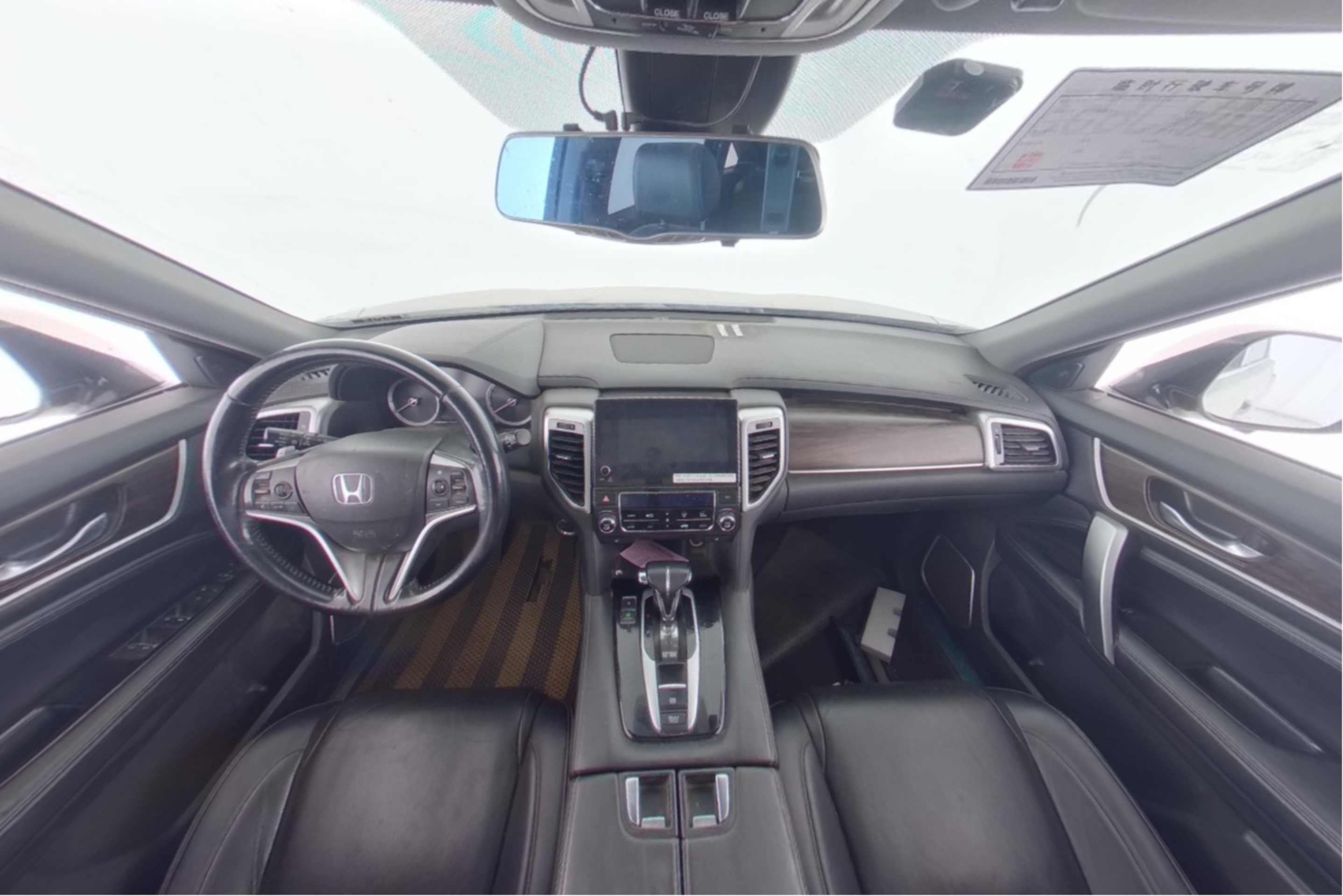 Honda UR-V 2017 — фото 9