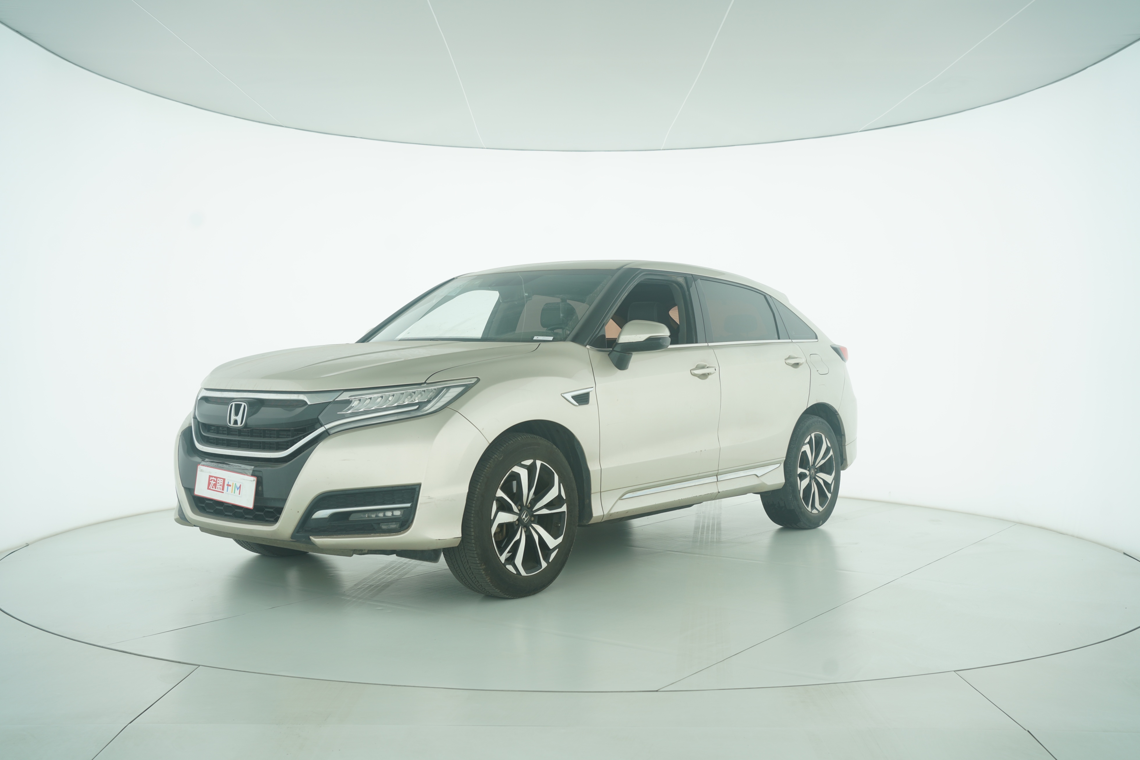 Honda UR-V 2017 — фото 1