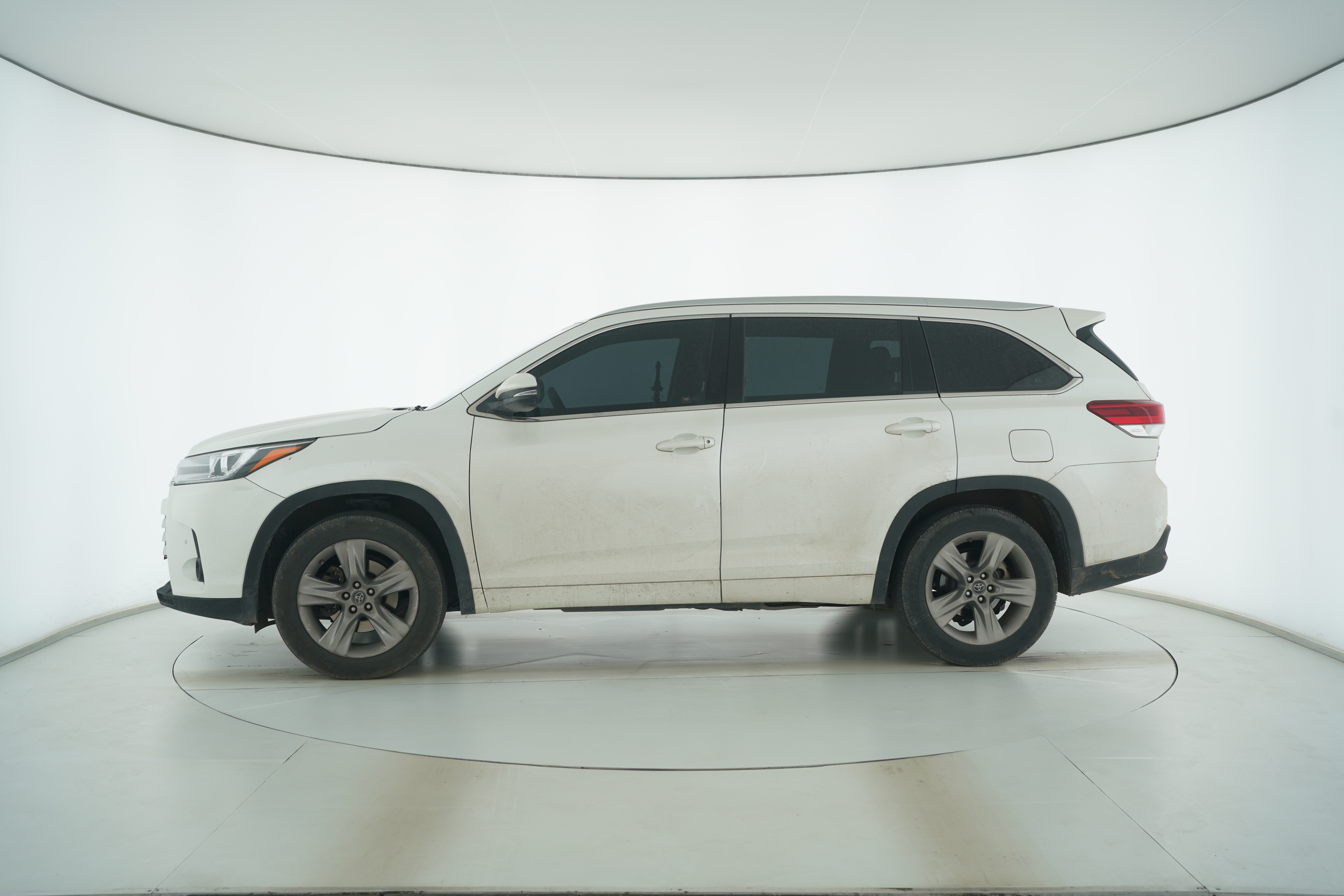 Toyota Highlander 2018 — фото 7